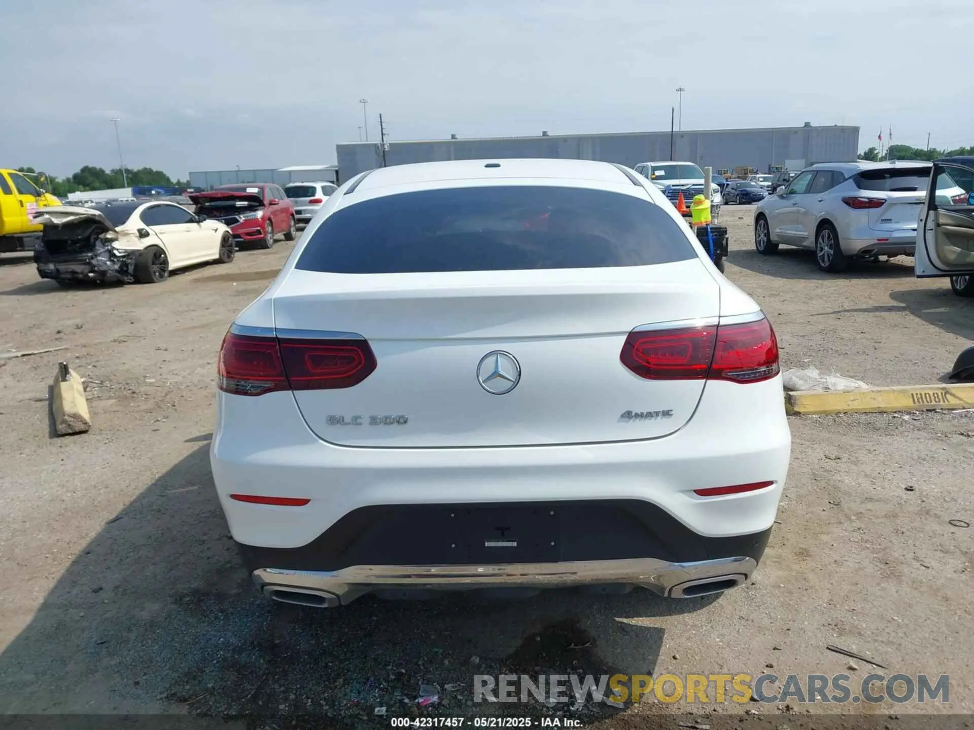 15 Photograph of a damaged car W1N0J8EB9PG166128 MERCEDES-BENZ GLC 300 2023