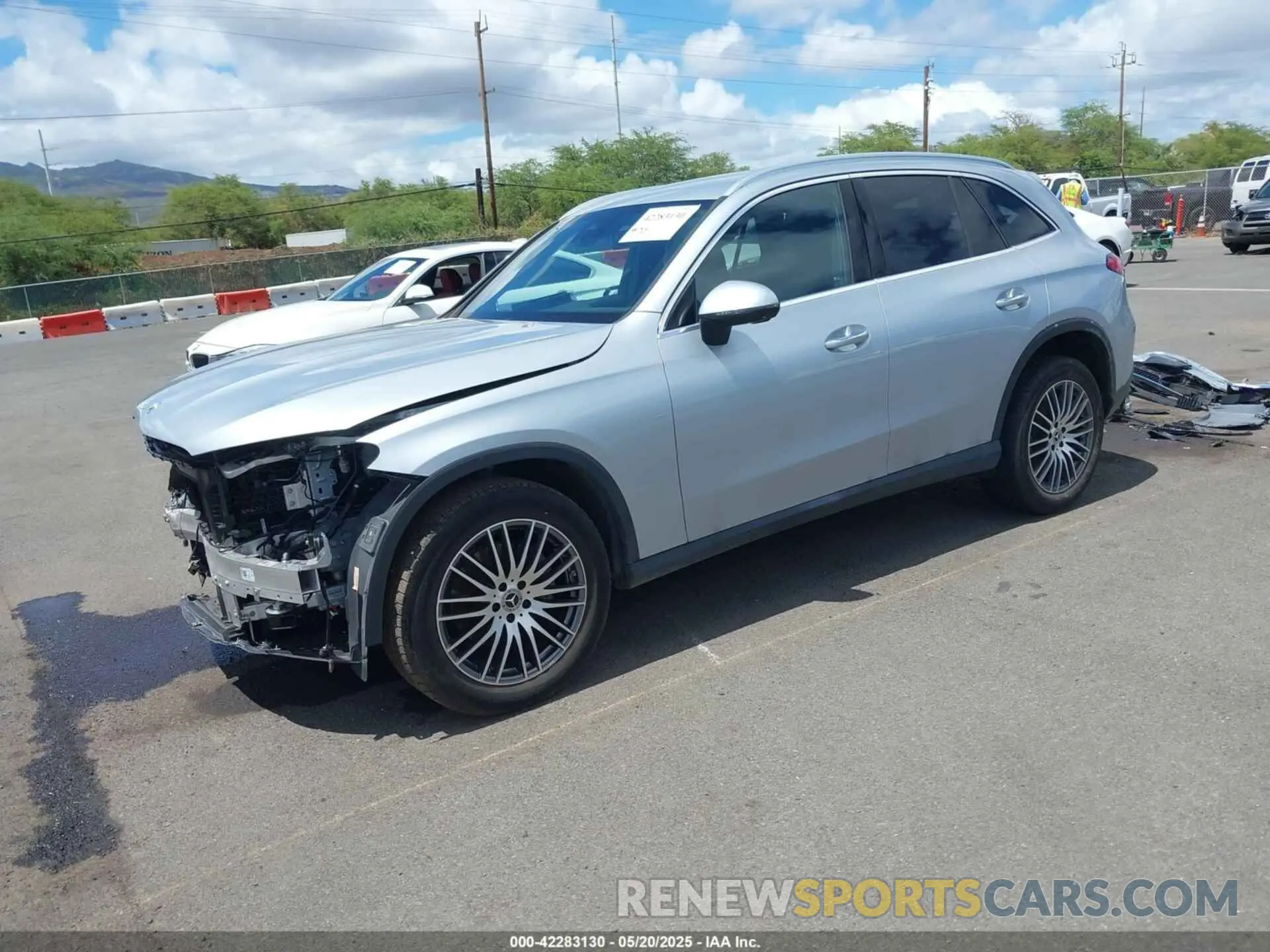 2 Photograph of a damaged car W1NKM4GB2PF043878 MERCEDES-BENZ GLC 300 2023
