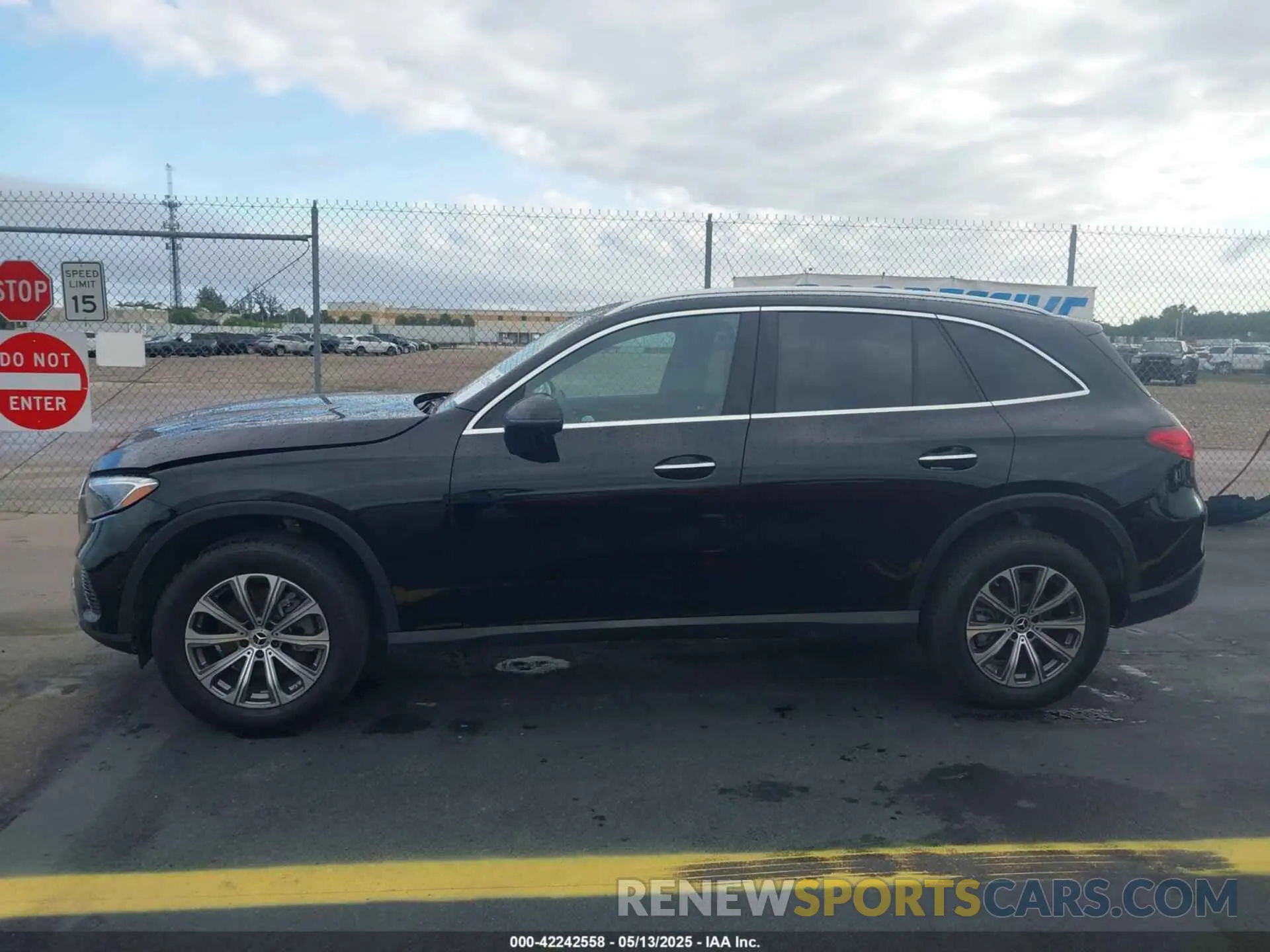 15 Photograph of a damaged car W1NKM4GB8PF047045 MERCEDES-BENZ GLC 300 2023