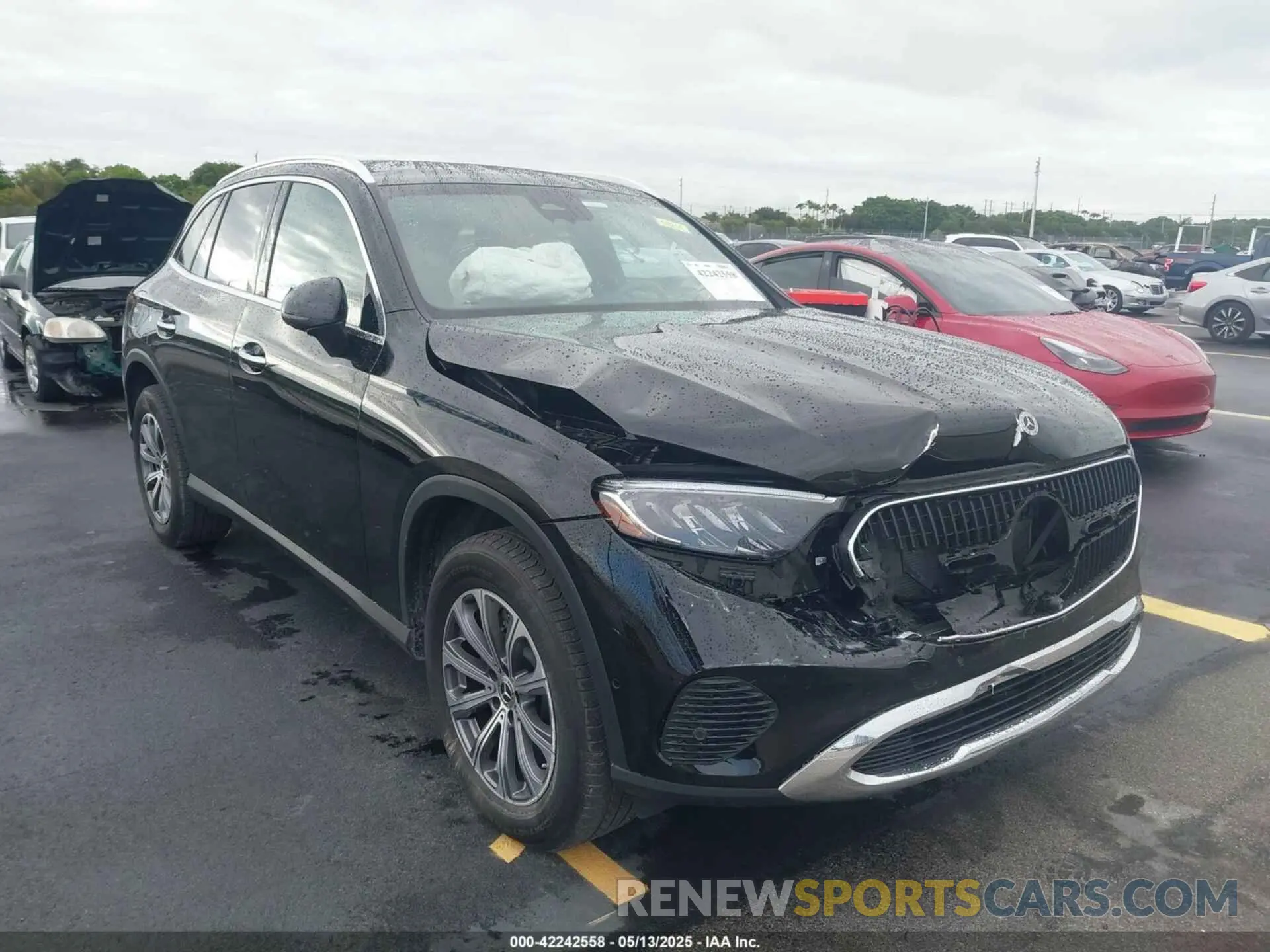 6 Photograph of a damaged car W1NKM4GB8PF047045 MERCEDES-BENZ GLC 300 2023