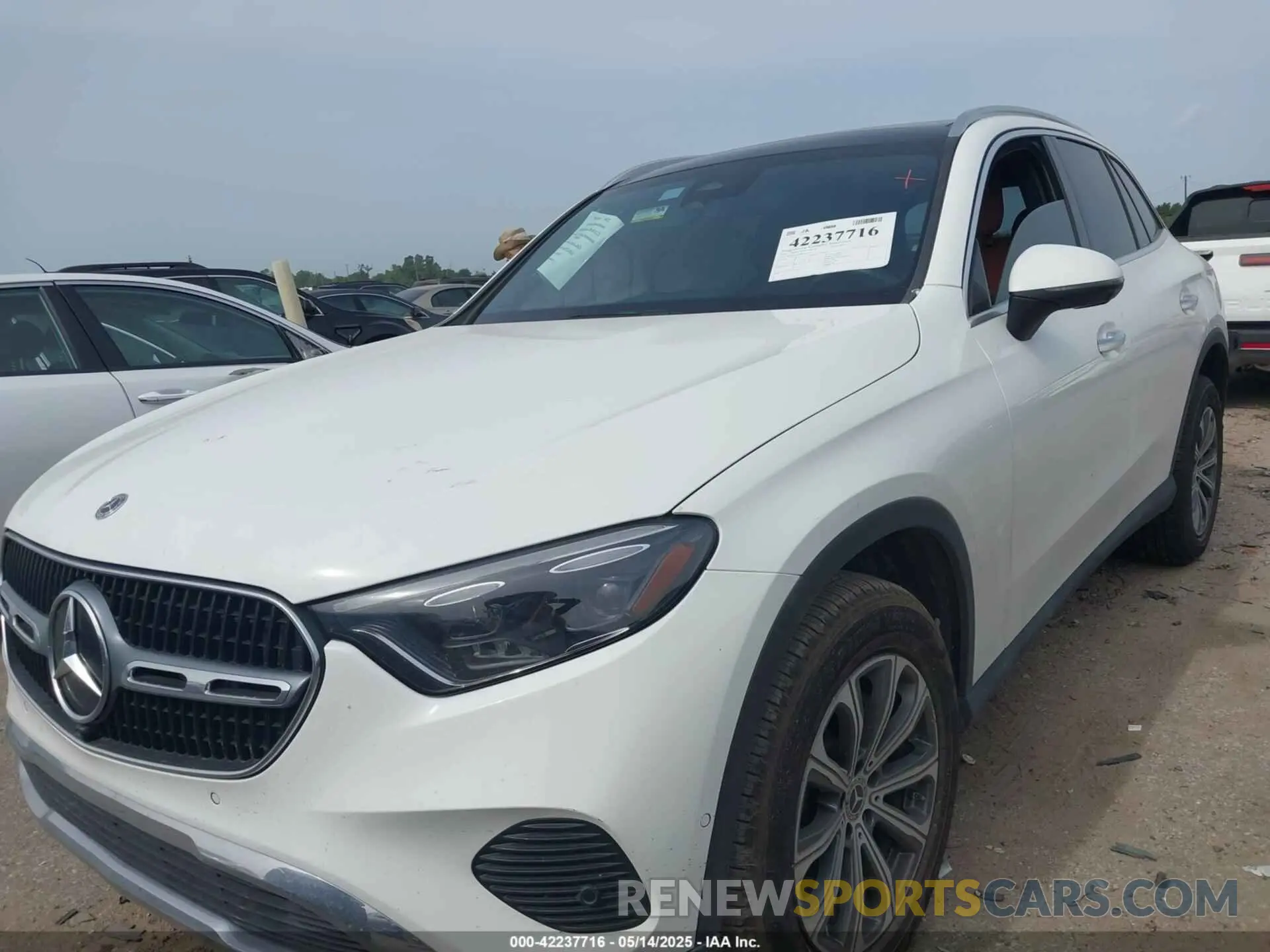 2 Photograph of a damaged car W1NKM4GB9PU019119 MERCEDES-BENZ GLC 300 2023