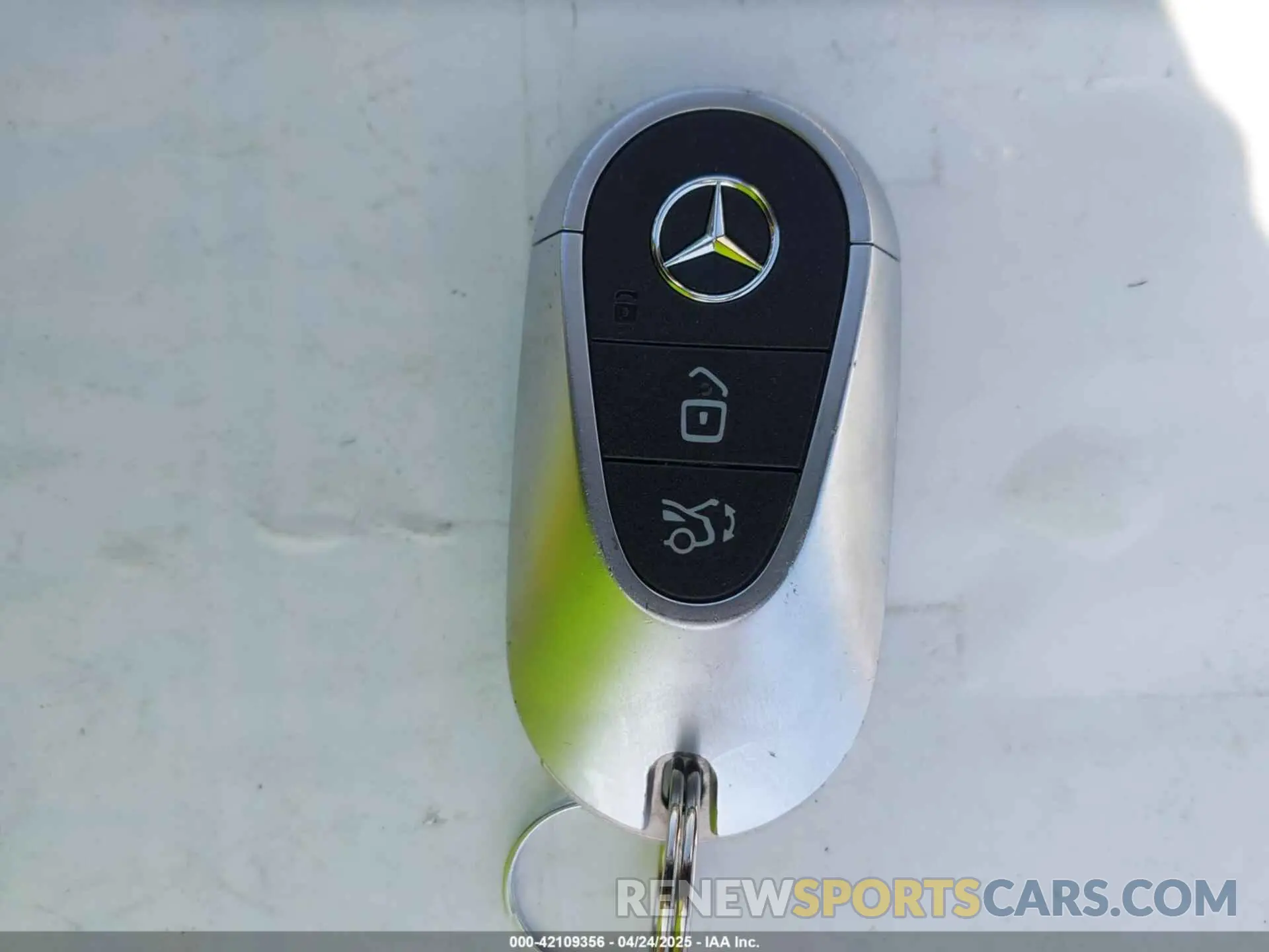 11 Photograph of a damaged car W1NKM4HB1PU016858 MERCEDES-BENZ GLC 300 2023