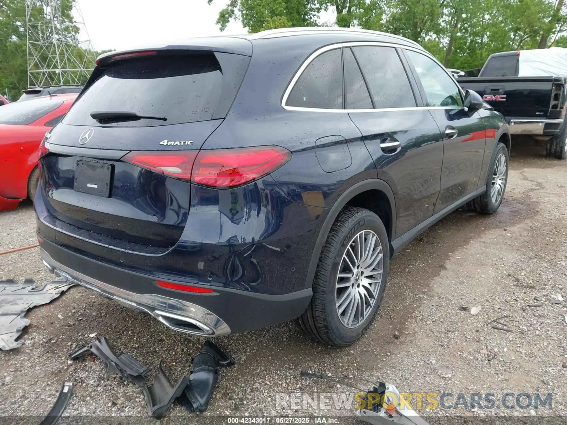 4 Photograph of a damaged car W1NKM4HB5PU028849 MERCEDES-BENZ GLC 300 2023