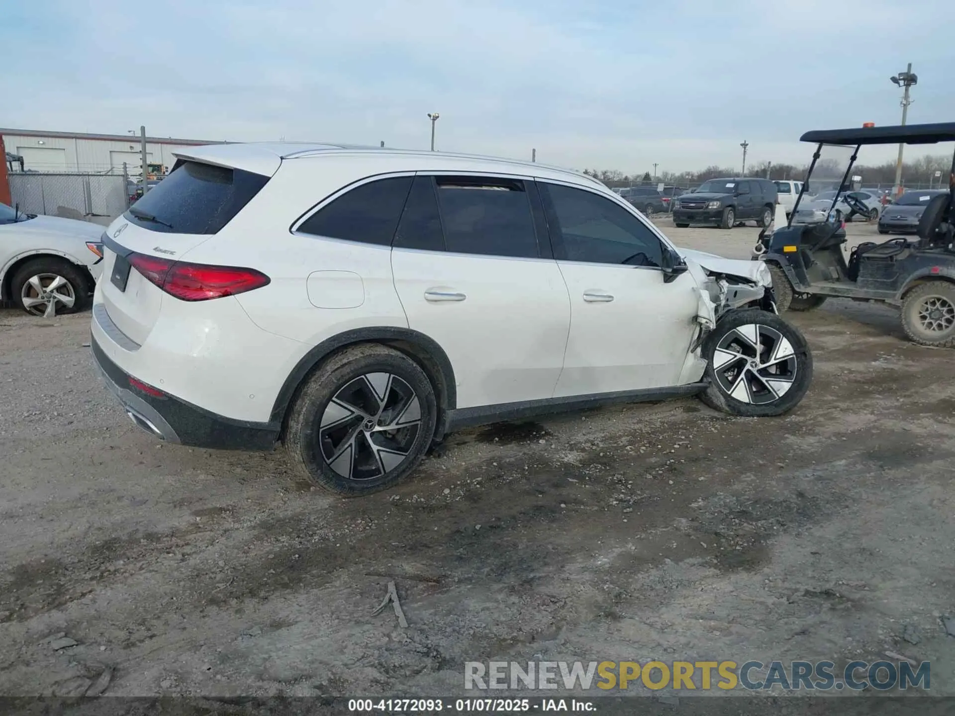 4 Photograph of a damaged car W1NKM4HB6PF028329 MERCEDES-BENZ GLC 300 2023