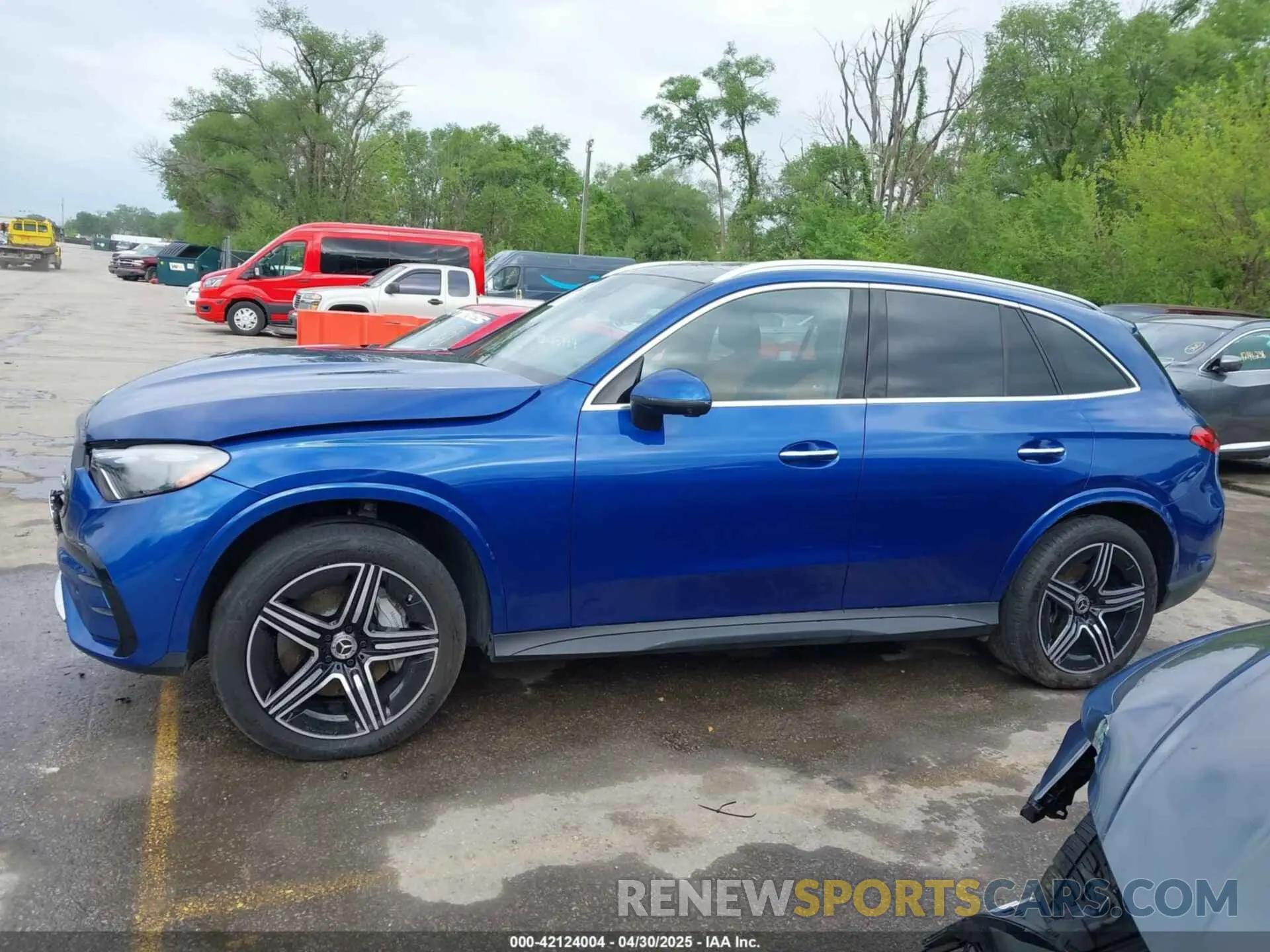 14 Photograph of a damaged car W1NKM4HB7PF049335 MERCEDES-BENZ GLC 300 2023