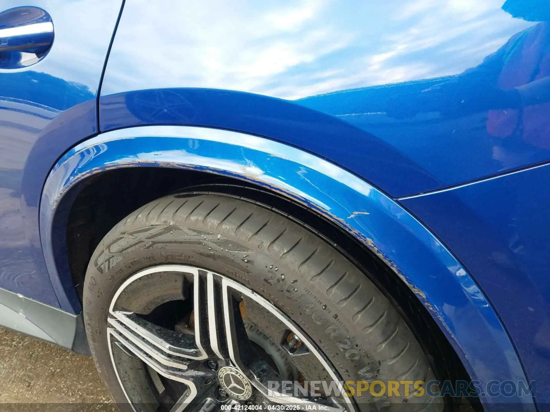 17 Photograph of a damaged car W1NKM4HB7PF049335 MERCEDES-BENZ GLC 300 2023