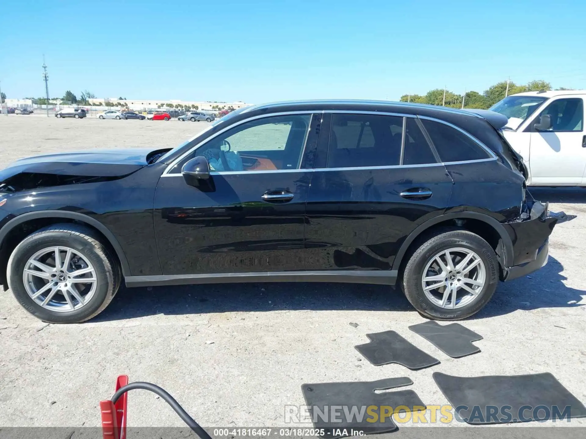 14 Photograph of a damaged car W1NKM4HB8PU015867 MERCEDES-BENZ GLC 300 2023