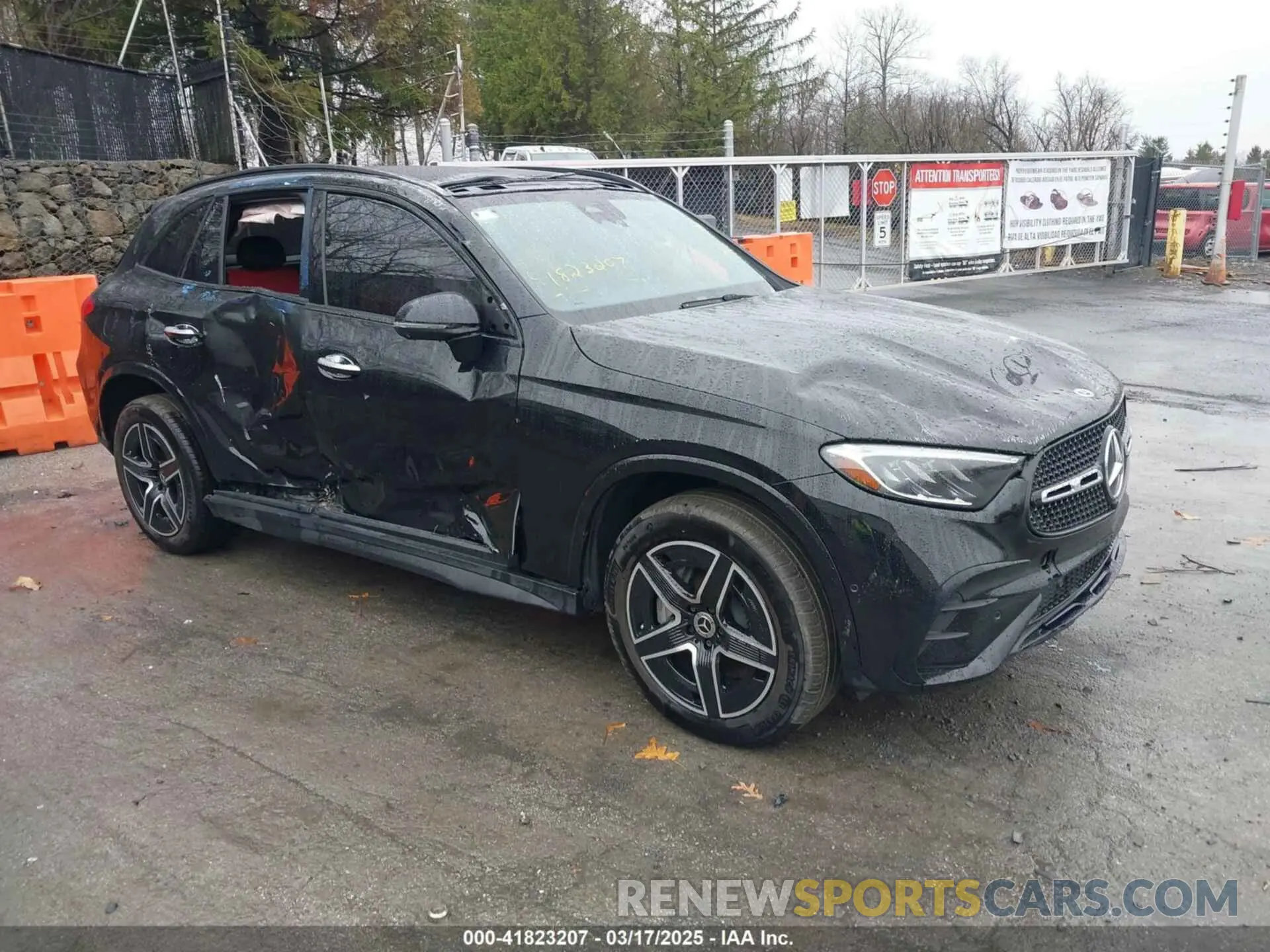 1 Photograph of a damaged car W1NKM4HB9PU029891 MERCEDES-BENZ GLC 300 2023