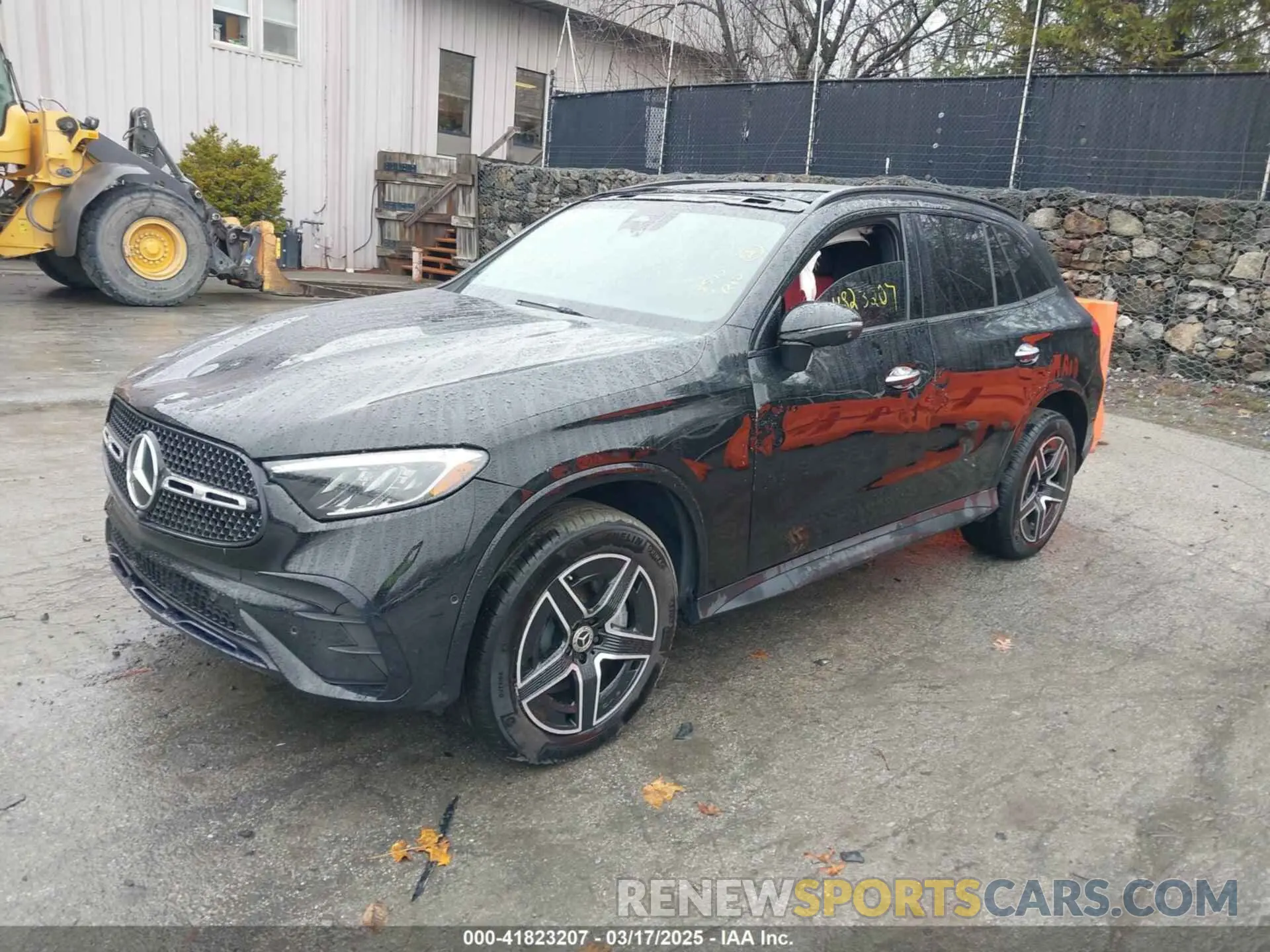 2 Photograph of a damaged car W1NKM4HB9PU029891 MERCEDES-BENZ GLC 300 2023