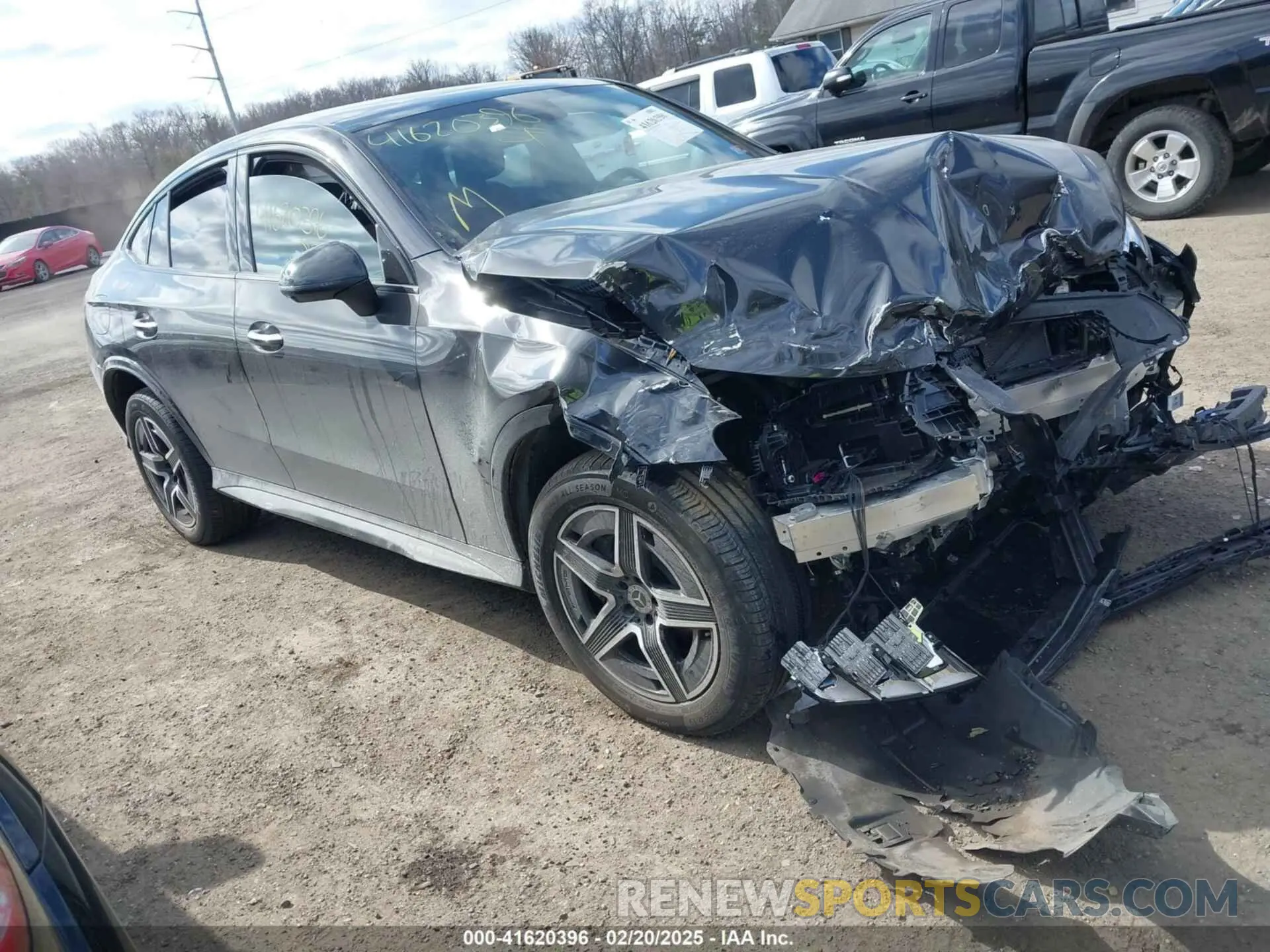 1 Photograph of a damaged car W1NKJ4HB6RF099056 MERCEDES-BENZ GLC 300 2024
