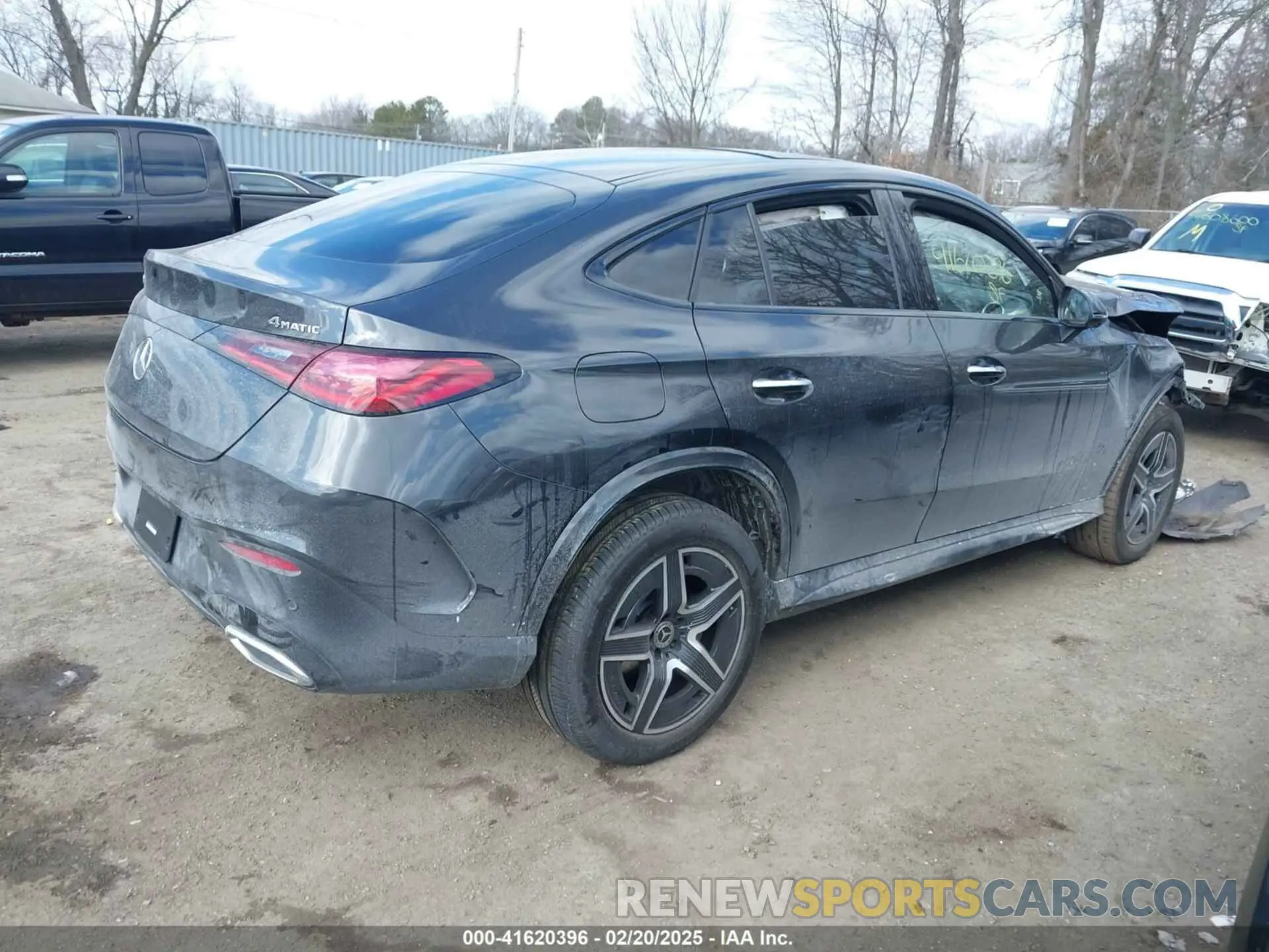 4 Photograph of a damaged car W1NKJ4HB6RF099056 MERCEDES-BENZ GLC 300 2024