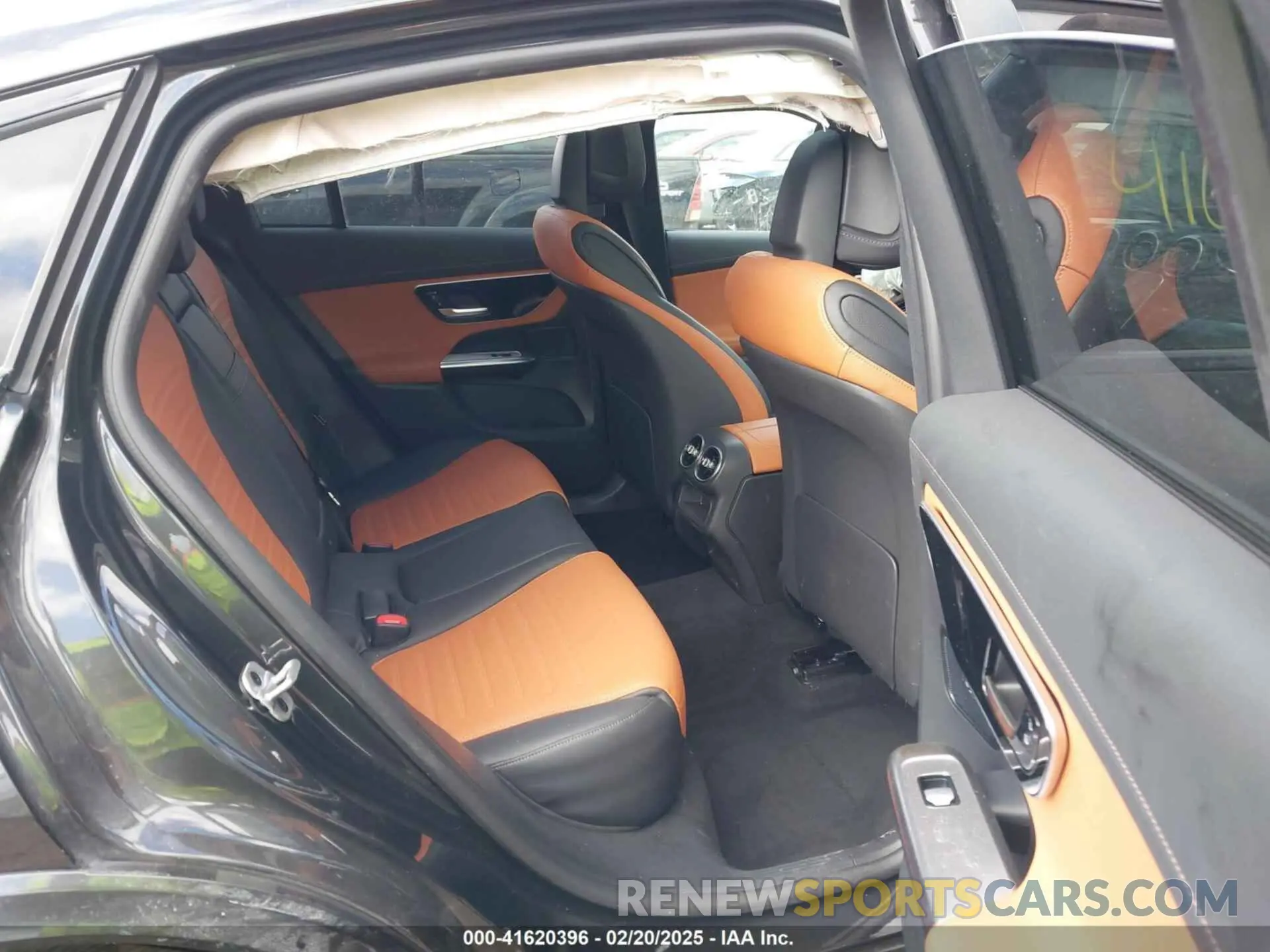 8 Photograph of a damaged car W1NKJ4HB6RF099056 MERCEDES-BENZ GLC 300 2024