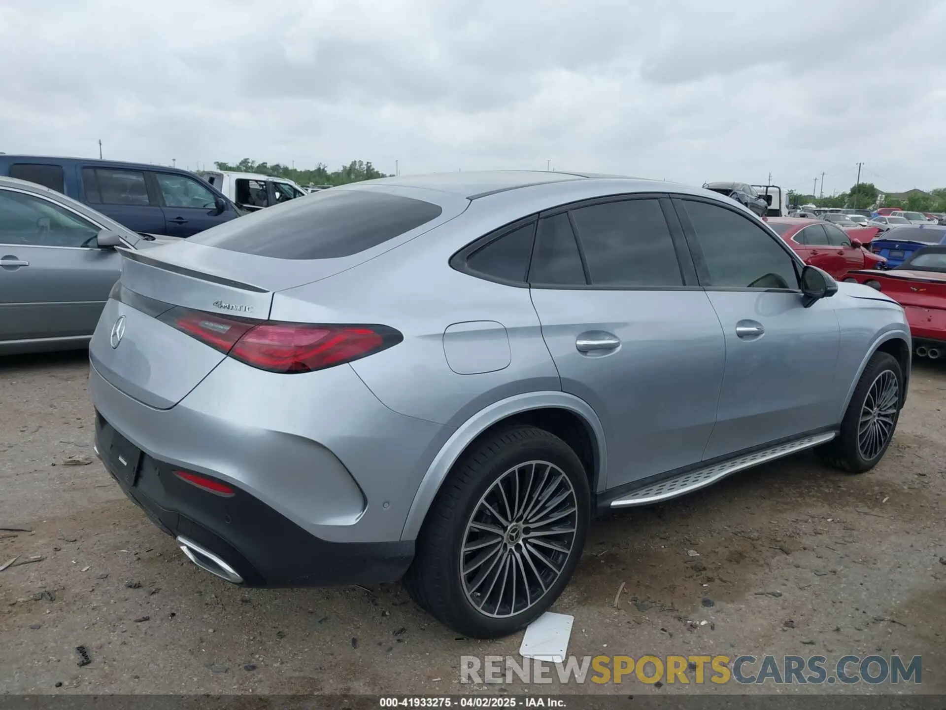 4 Photograph of a damaged car W1NKJ4HB6RF196614 MERCEDES-BENZ GLC 300 2024