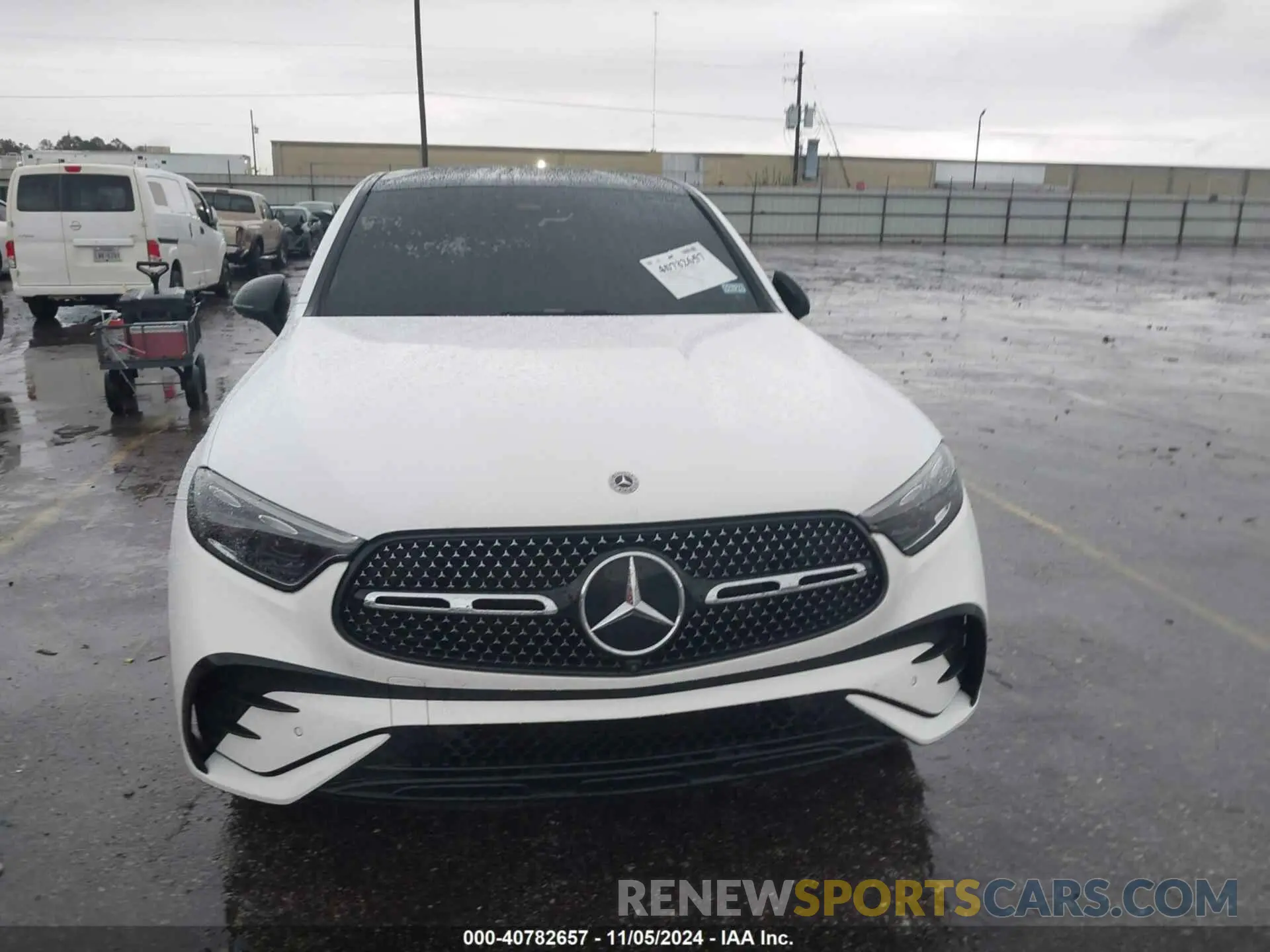 11 Photograph of a damaged car W1NKJ4HB9RF127335 MERCEDES-BENZ GLC 300 2024