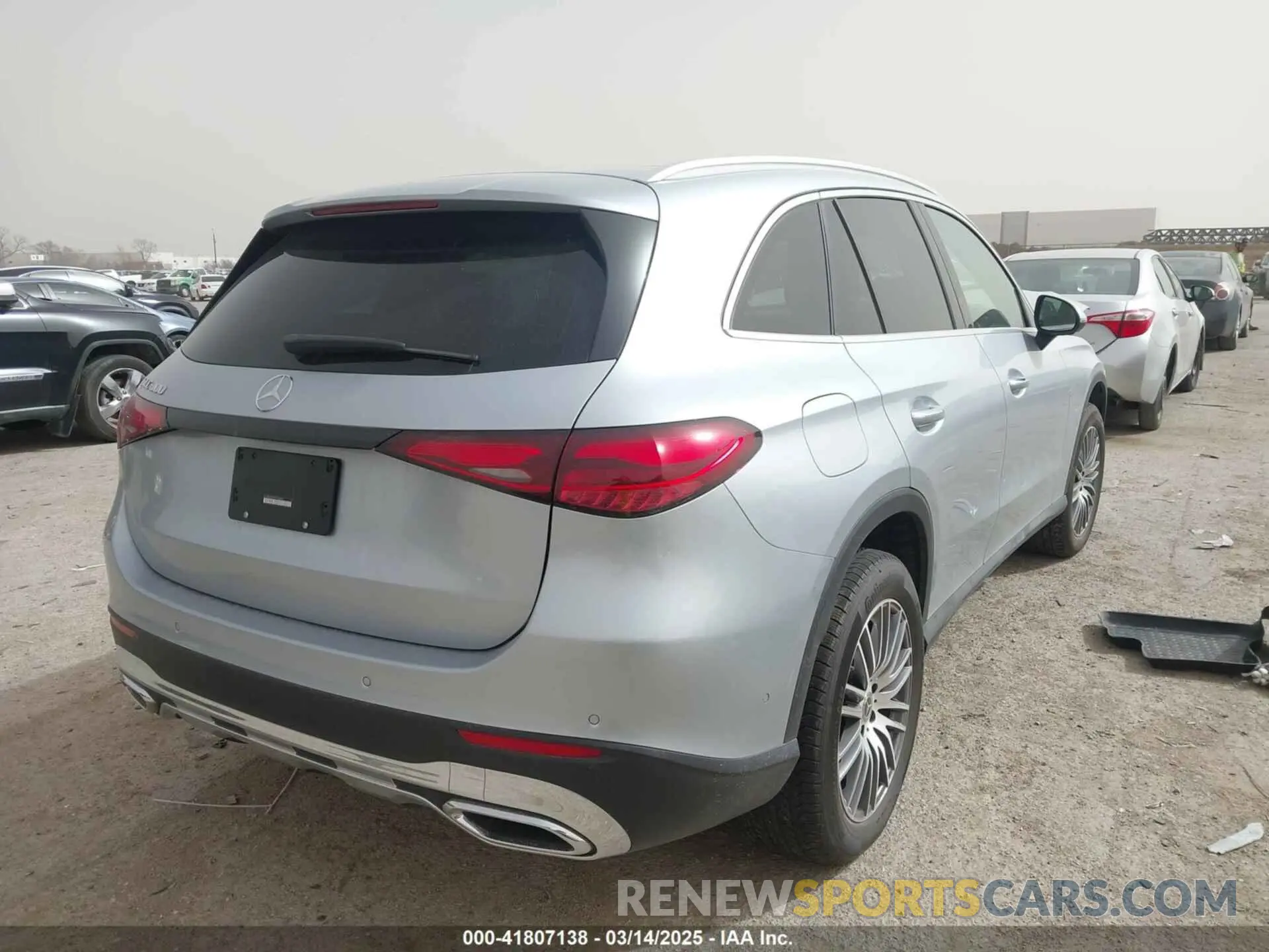 4 Photograph of a damaged car W1NKM4GB3RF194859 MERCEDES-BENZ GLC 300 2024