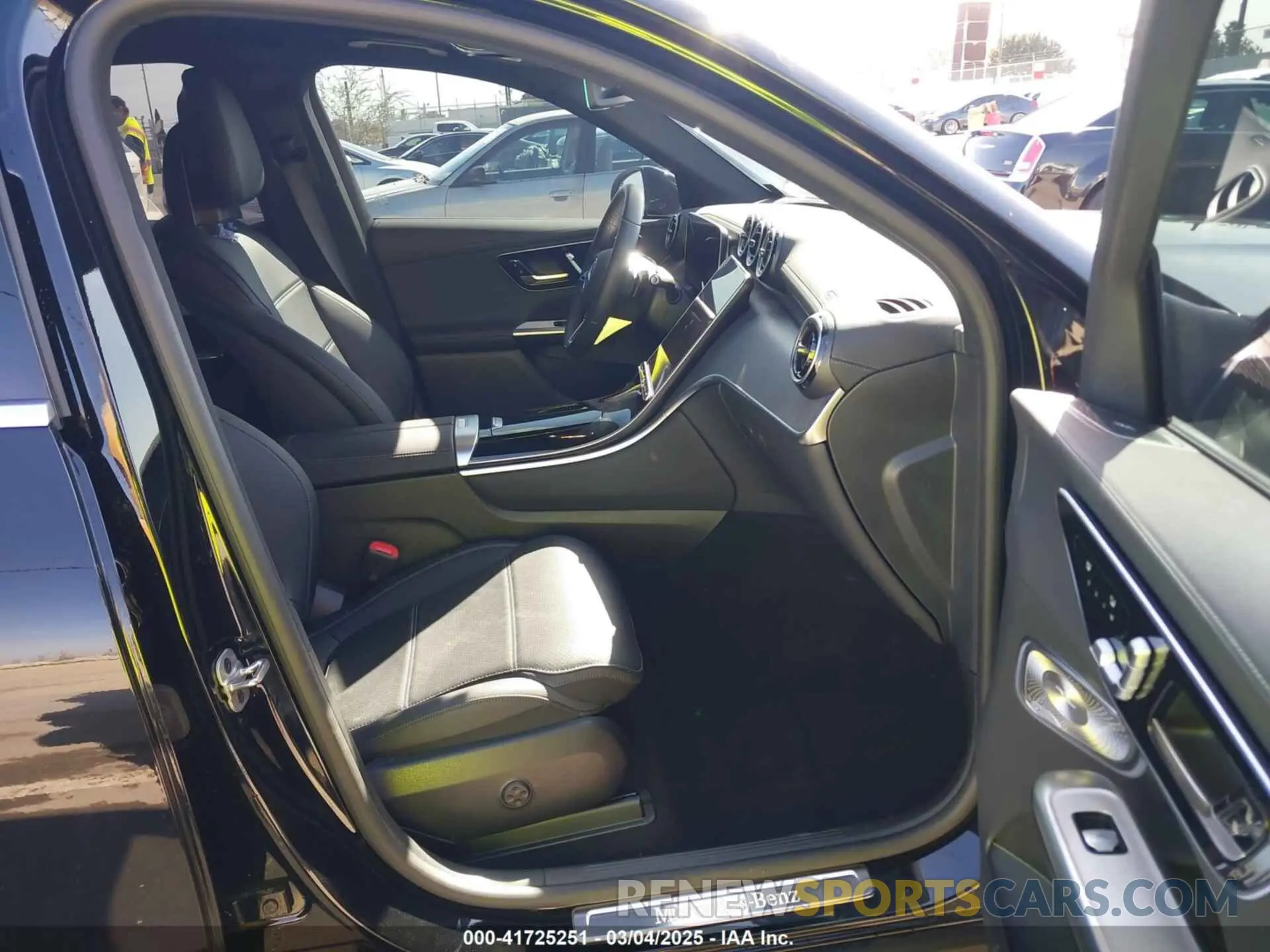 5 Photograph of a damaged car W1NKM4GB4RF180646 MERCEDES-BENZ GLC 300 2024