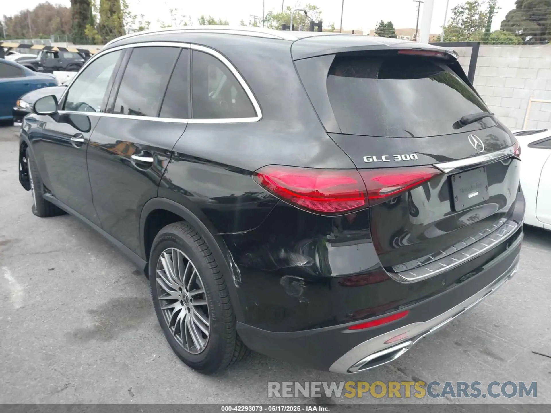 3 Photograph of a damaged car W1NKM4GB6RF190935 MERCEDES-BENZ GLC 300 2024