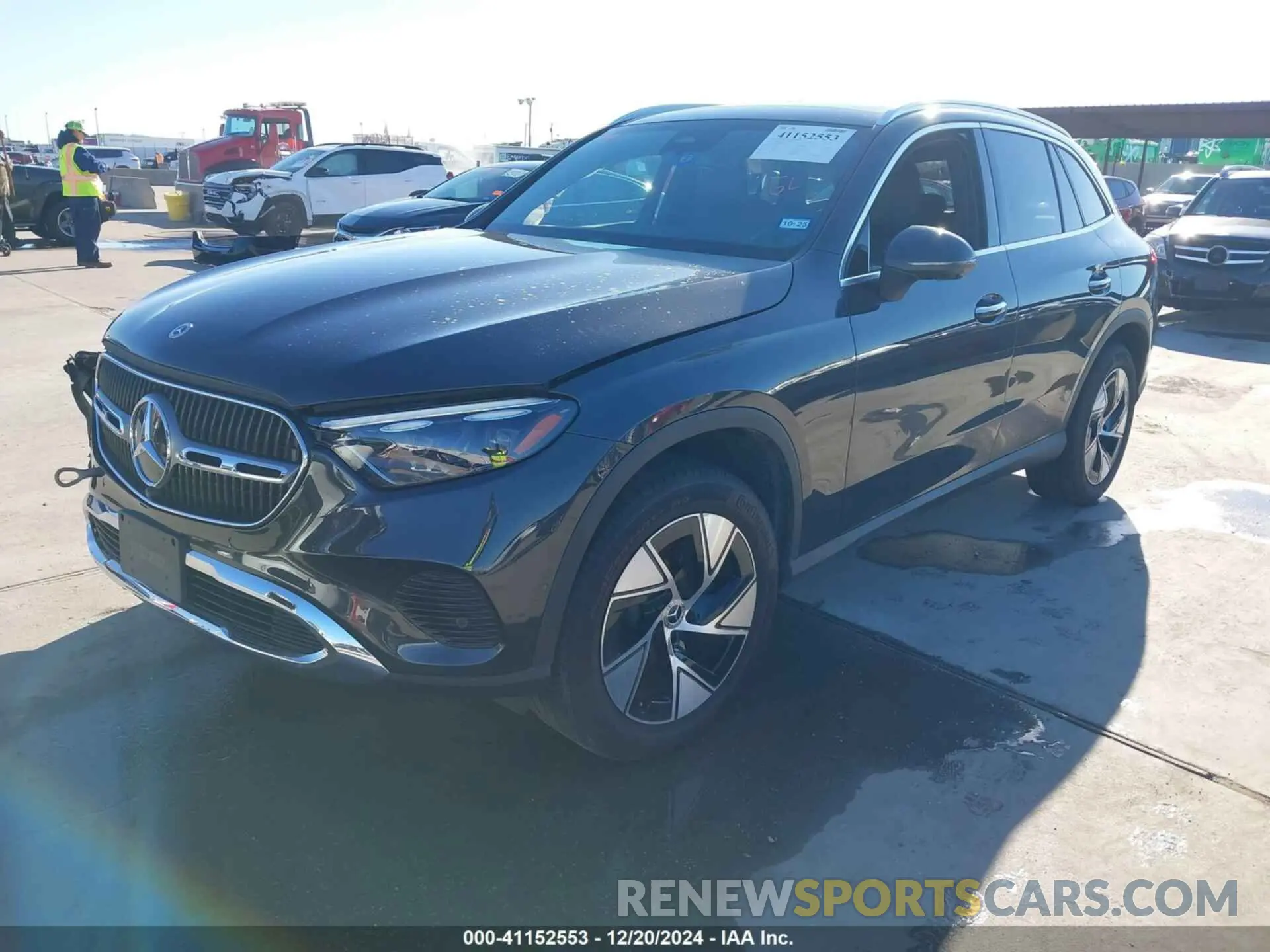2 Photograph of a damaged car W1NKM4GB8RF064060 MERCEDES-BENZ GLC 300 2024