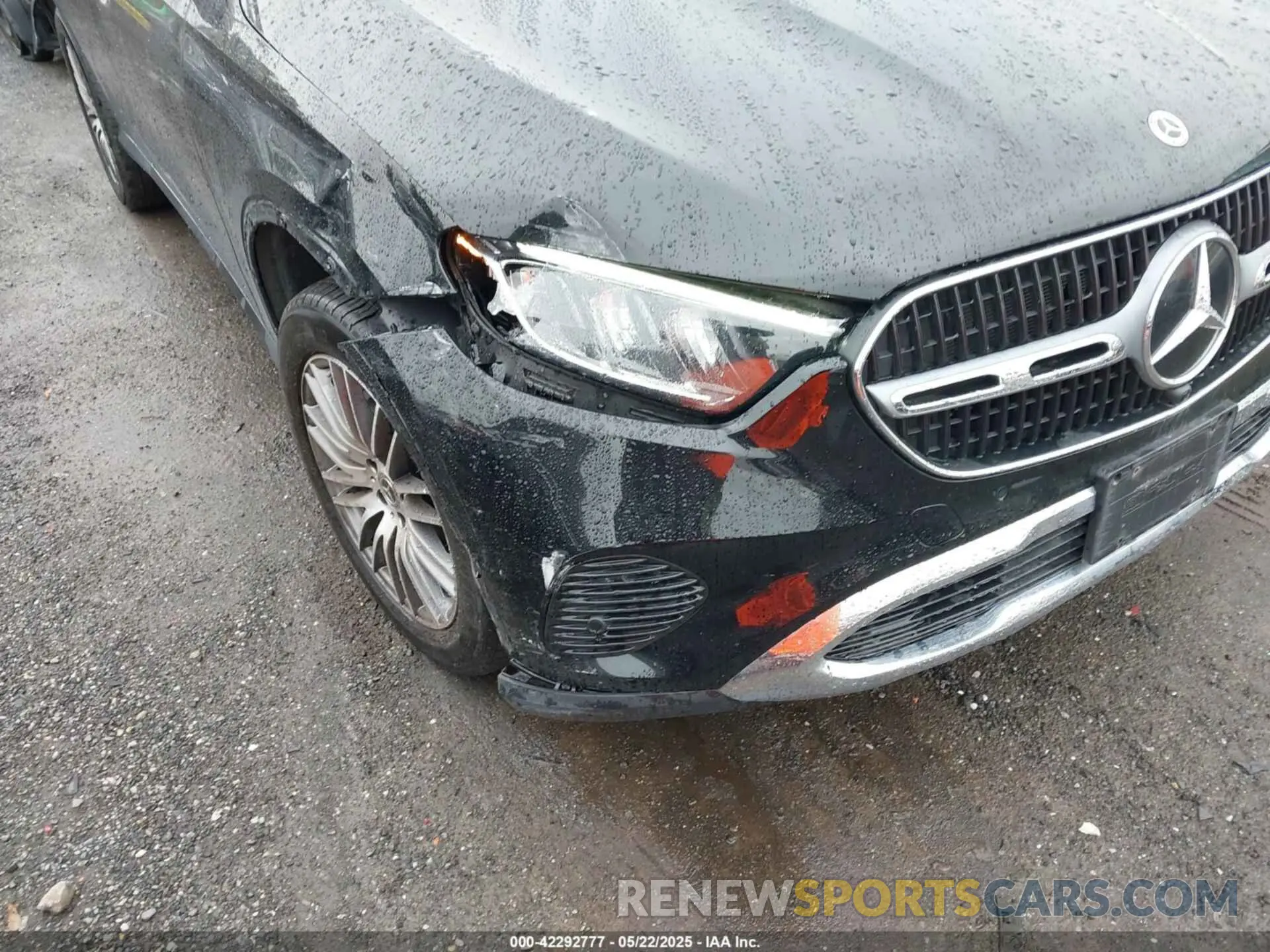18 Photograph of a damaged car W1NKM4HB1RF134366 MERCEDES-BENZ GLC 300 2024