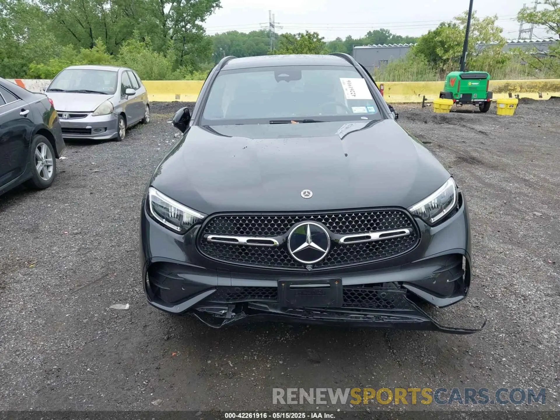 11 Photograph of a damaged car W1NKM4HB1RF232281 MERCEDES-BENZ GLC 300 2024
