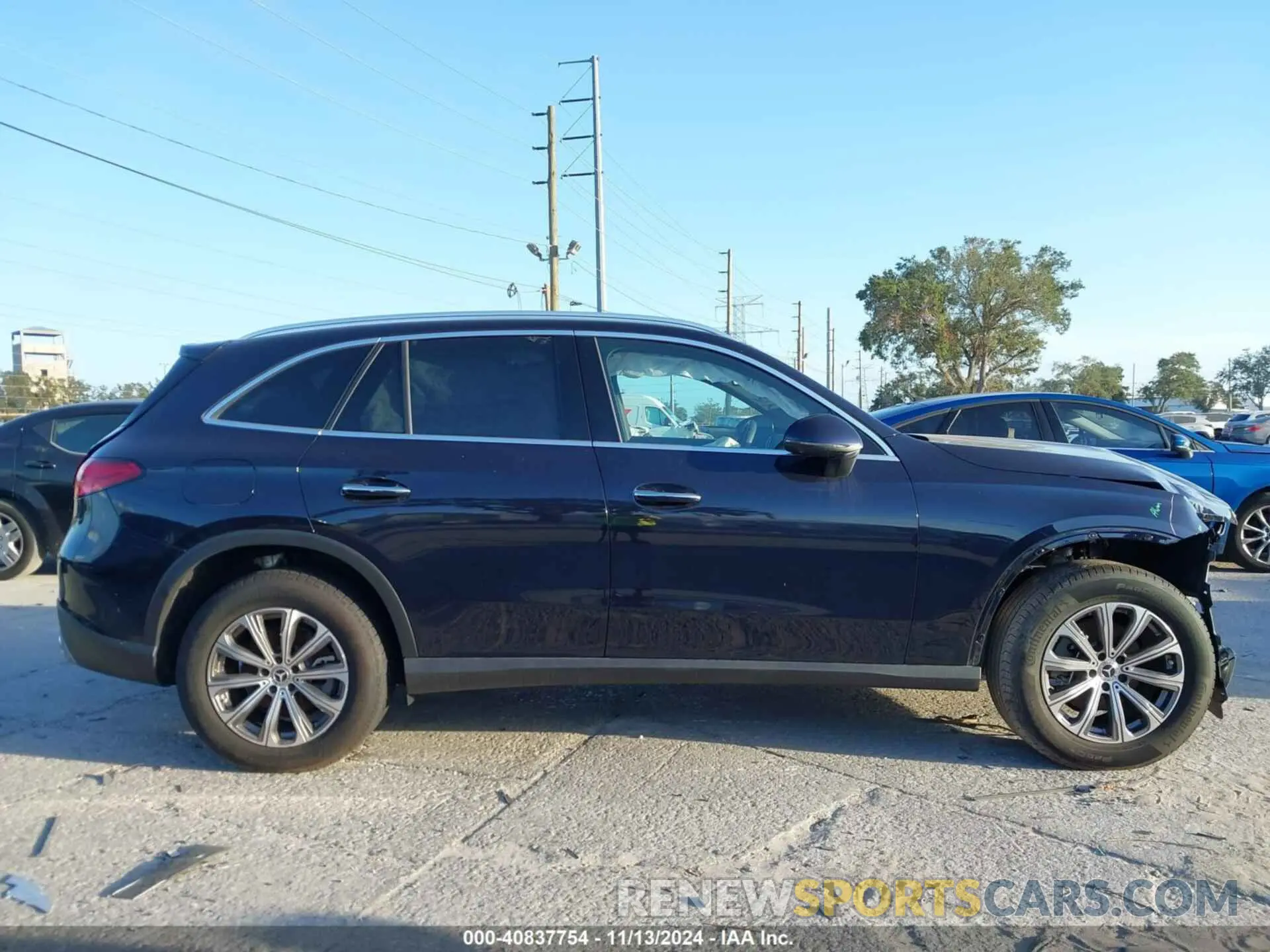 14 Photograph of a damaged car W1NKM4HB4RF080772 MERCEDES-BENZ GLC 300 2024