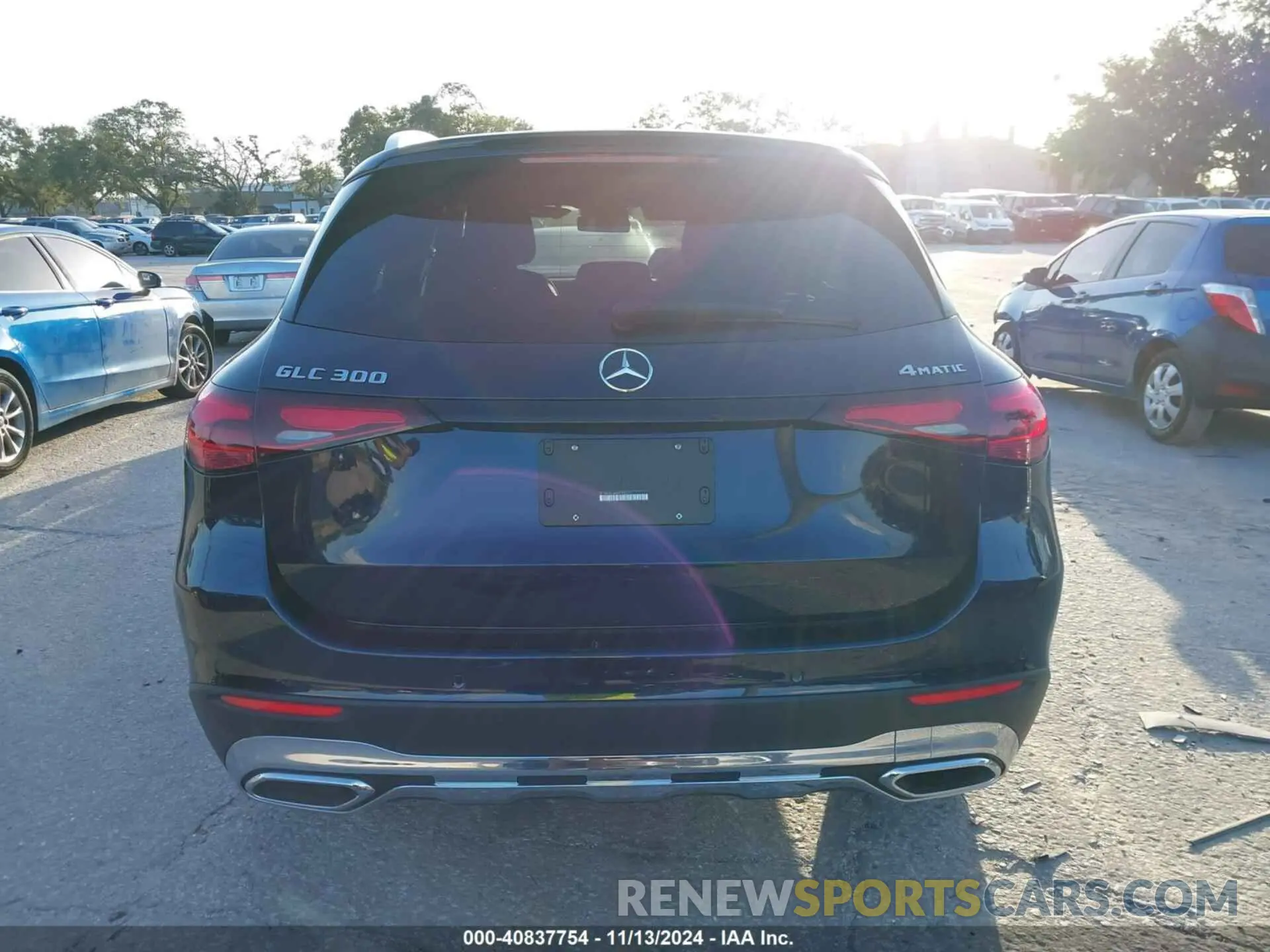 17 Photograph of a damaged car W1NKM4HB4RF080772 MERCEDES-BENZ GLC 300 2024