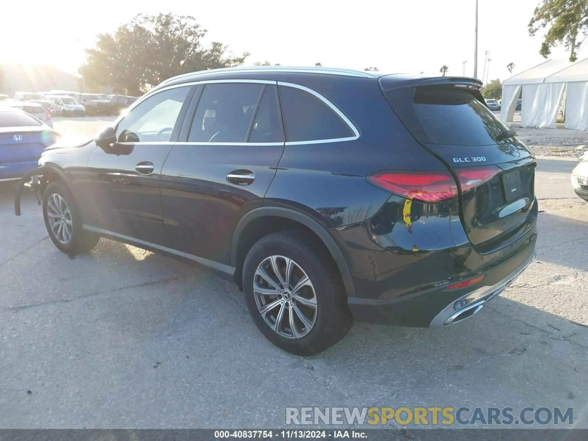 3 Photograph of a damaged car W1NKM4HB4RF080772 MERCEDES-BENZ GLC 300 2024