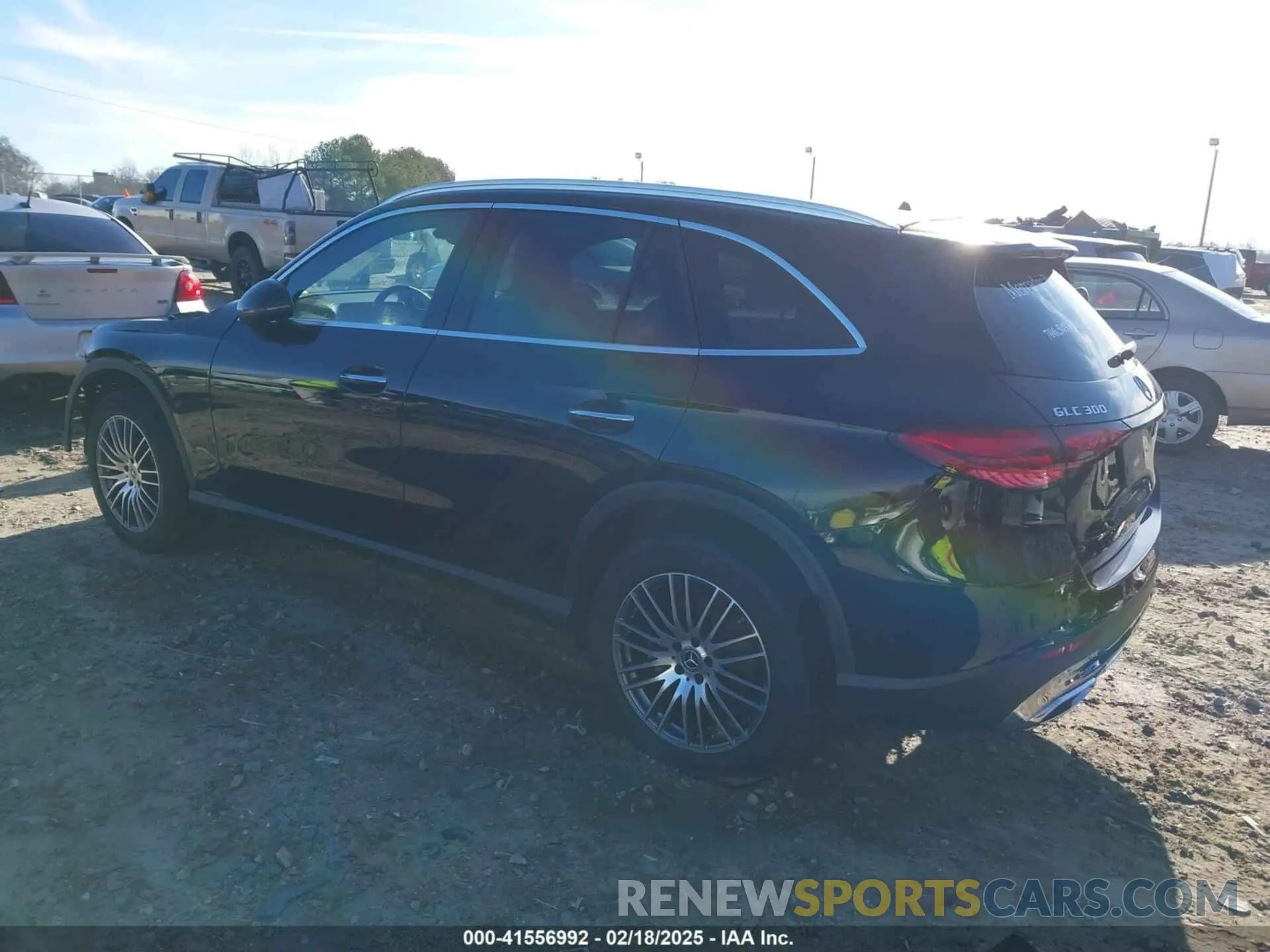 3 Photograph of a damaged car W1NKM4HB5RF137917 MERCEDES-BENZ GLC 300 2024