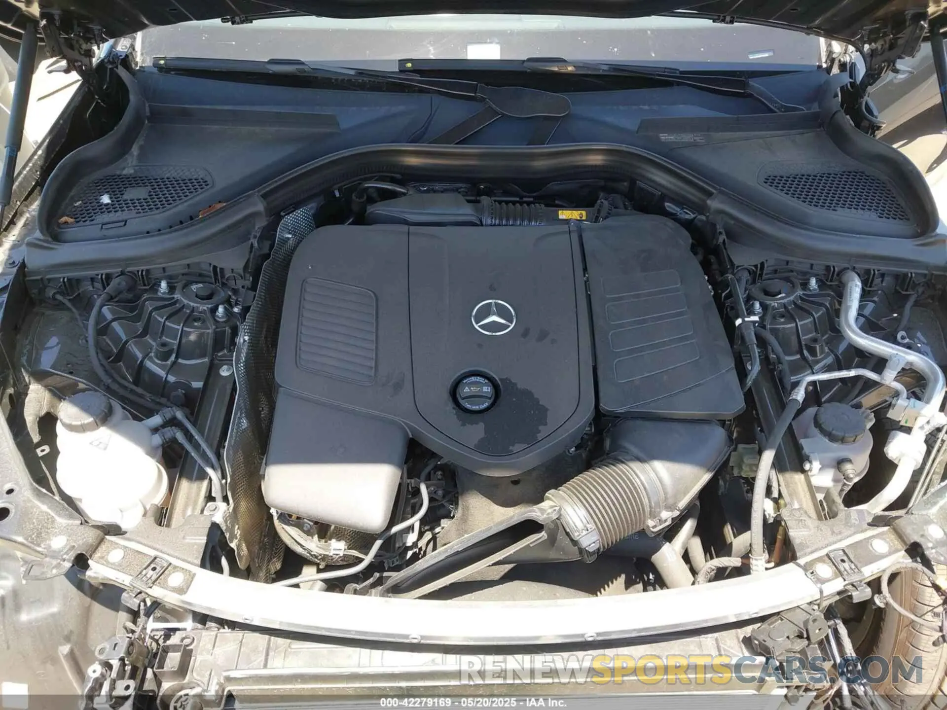 10 Photograph of a damaged car W1NKM4HBXRF100989 MERCEDES-BENZ GLC 300 2024