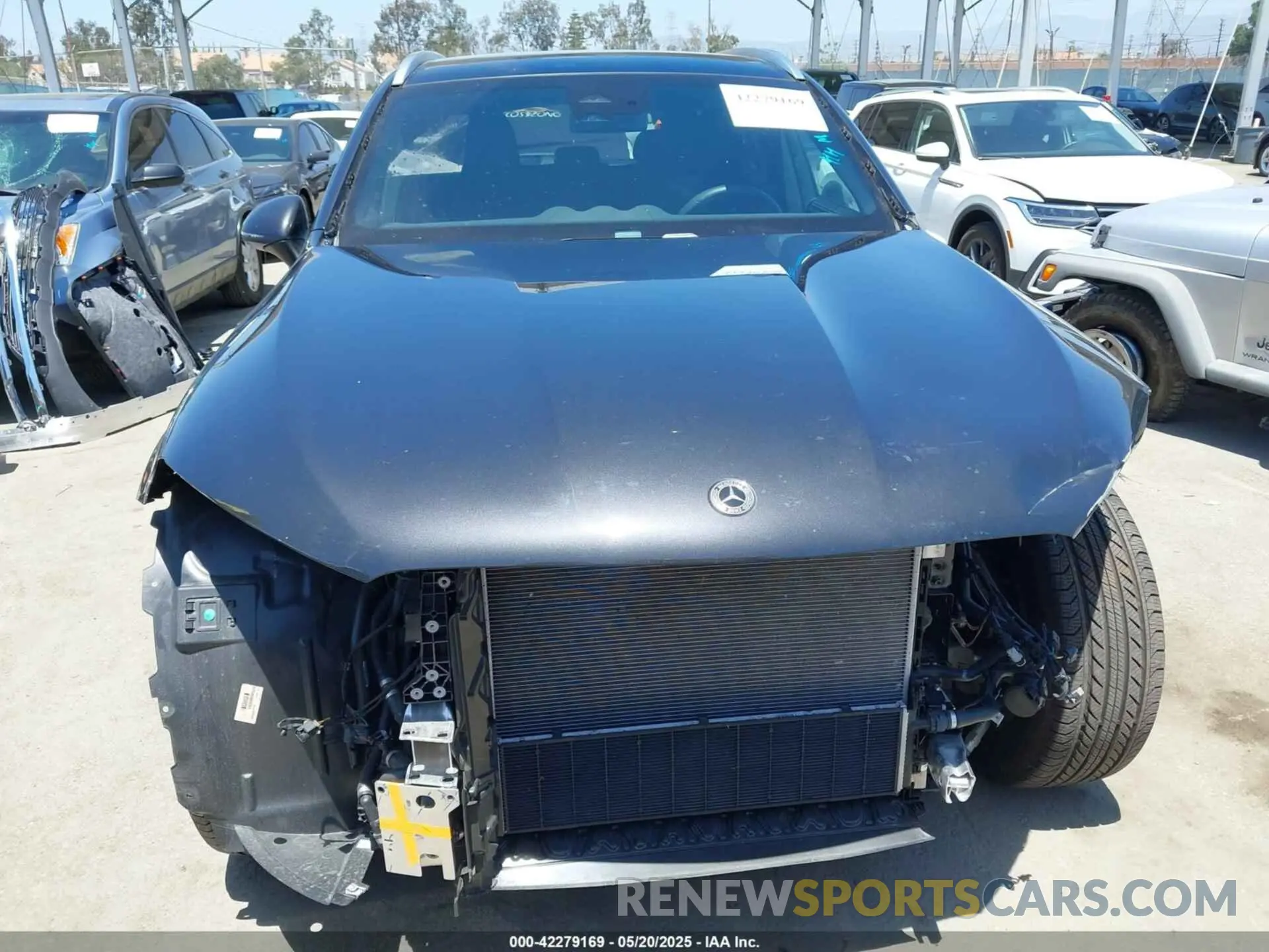 13 Photograph of a damaged car W1NKM4HBXRF100989 MERCEDES-BENZ GLC 300 2024