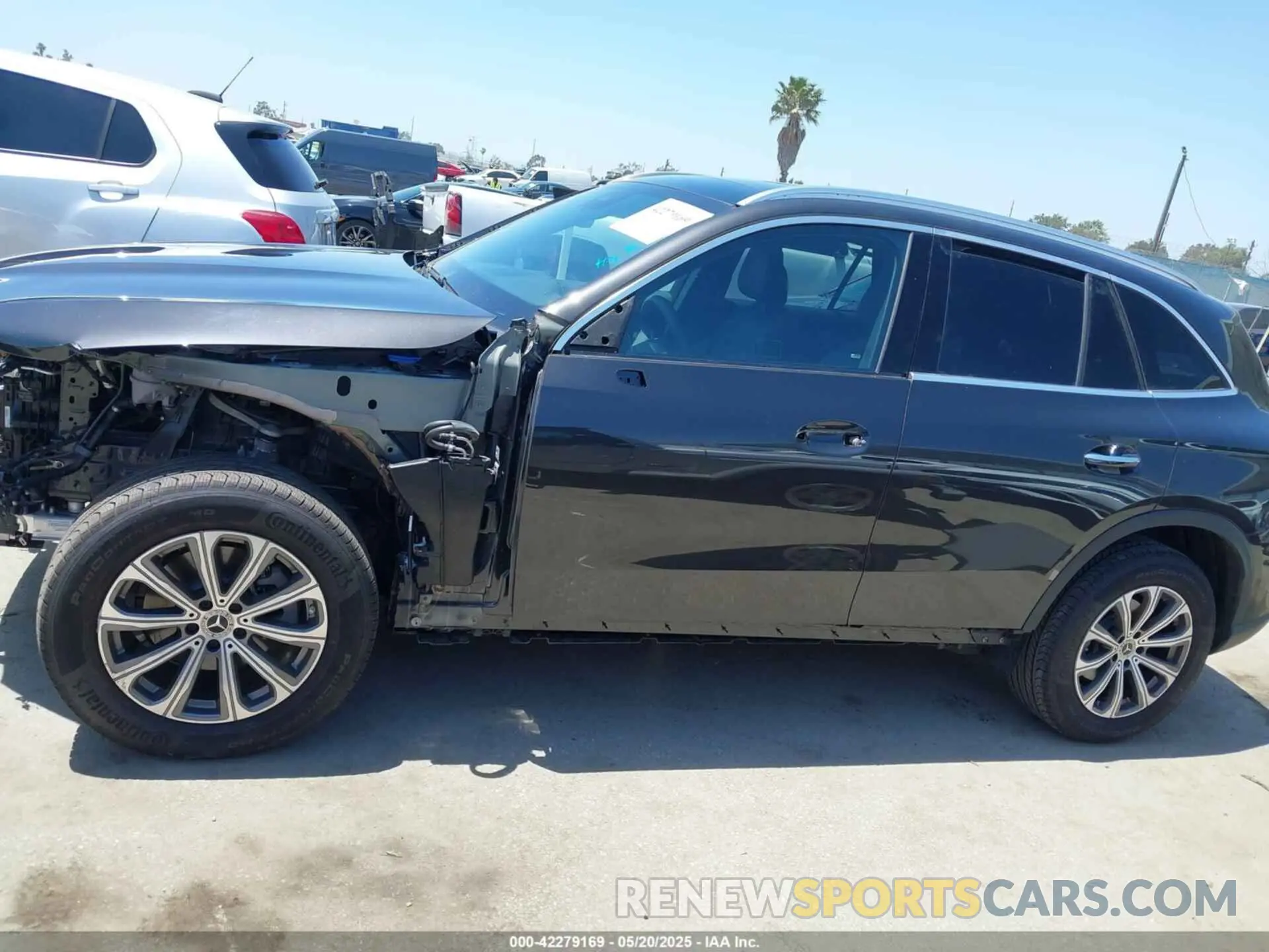 15 Photograph of a damaged car W1NKM4HBXRF100989 MERCEDES-BENZ GLC 300 2024