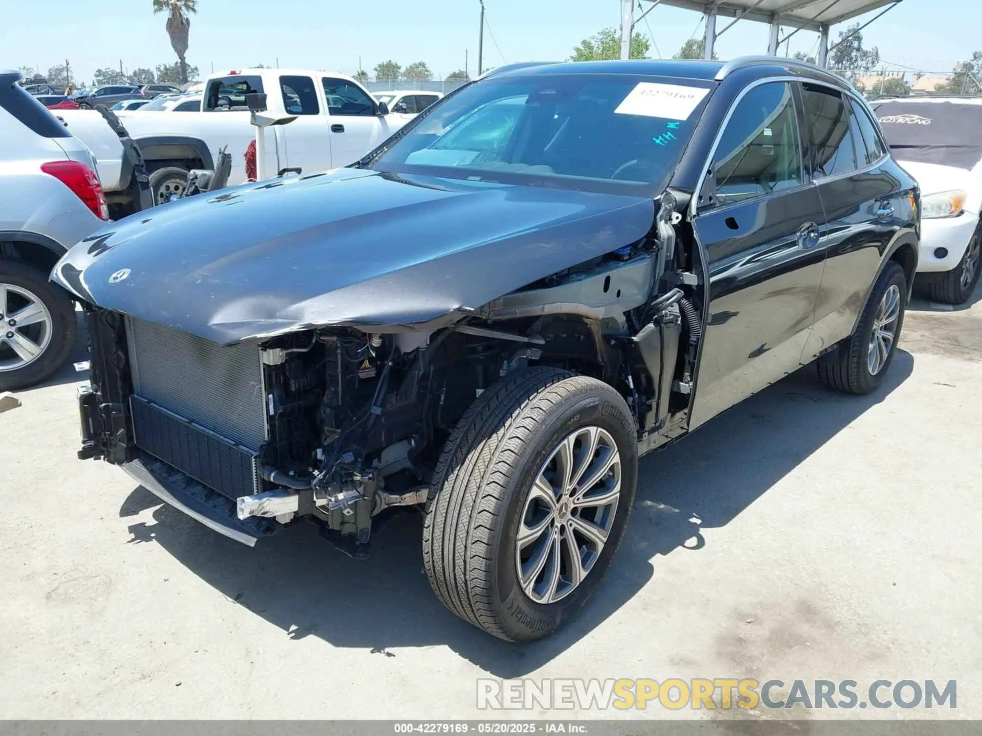 2 Photograph of a damaged car W1NKM4HBXRF100989 MERCEDES-BENZ GLC 300 2024