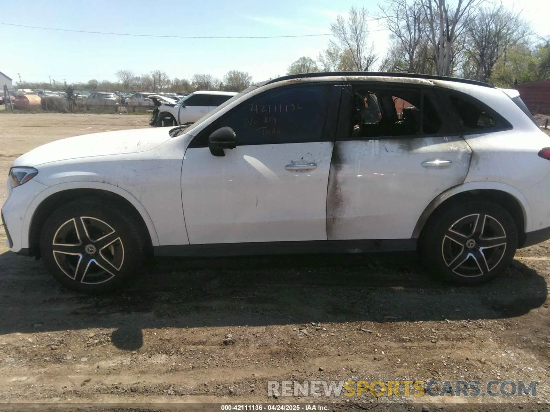 13 Photograph of a damaged car W1NKM4HBXRF158696 MERCEDES-BENZ GLC 300 2024