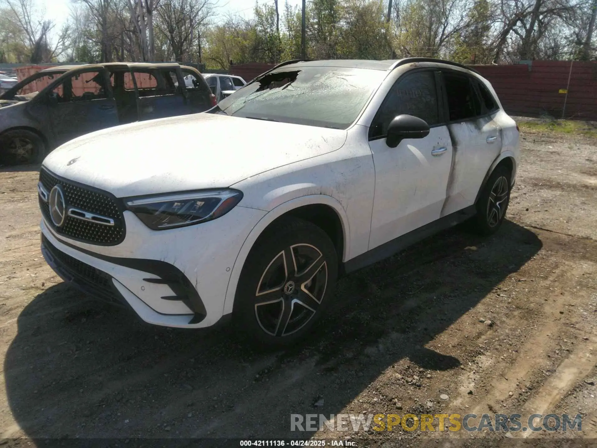 2 Photograph of a damaged car W1NKM4HBXRF158696 MERCEDES-BENZ GLC 300 2024