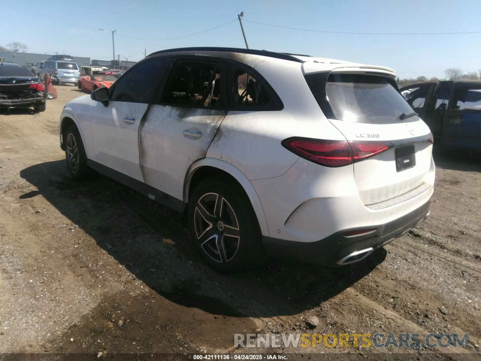 3 Photograph of a damaged car W1NKM4HBXRF158696 MERCEDES-BENZ GLC 300 2024