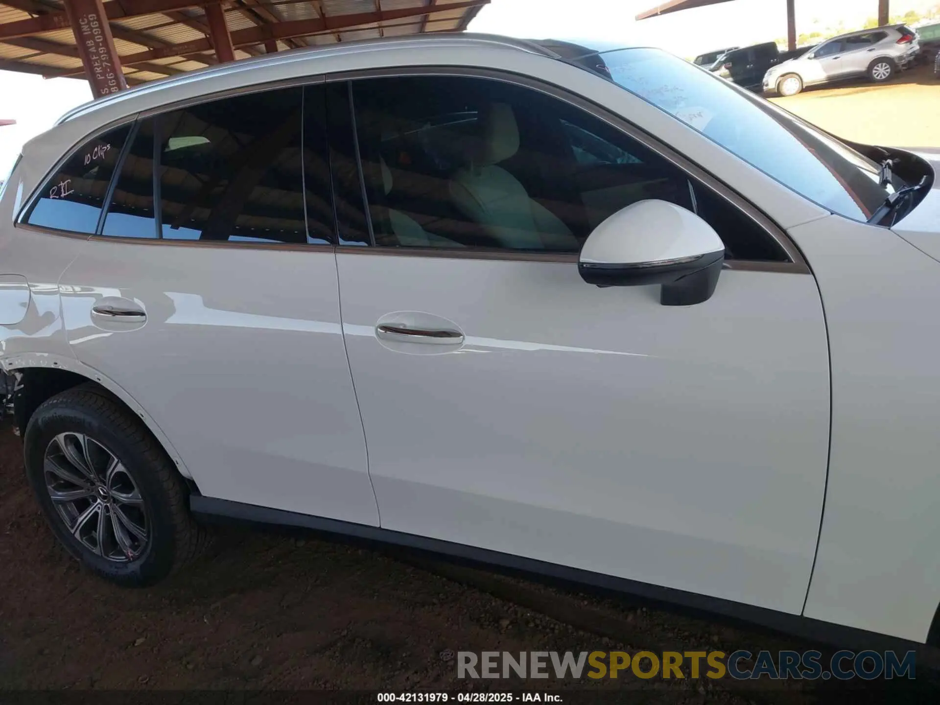 14 Photograph of a damaged car W1NKM4GB3SF274362 MERCEDES-BENZ GLC 300 2025