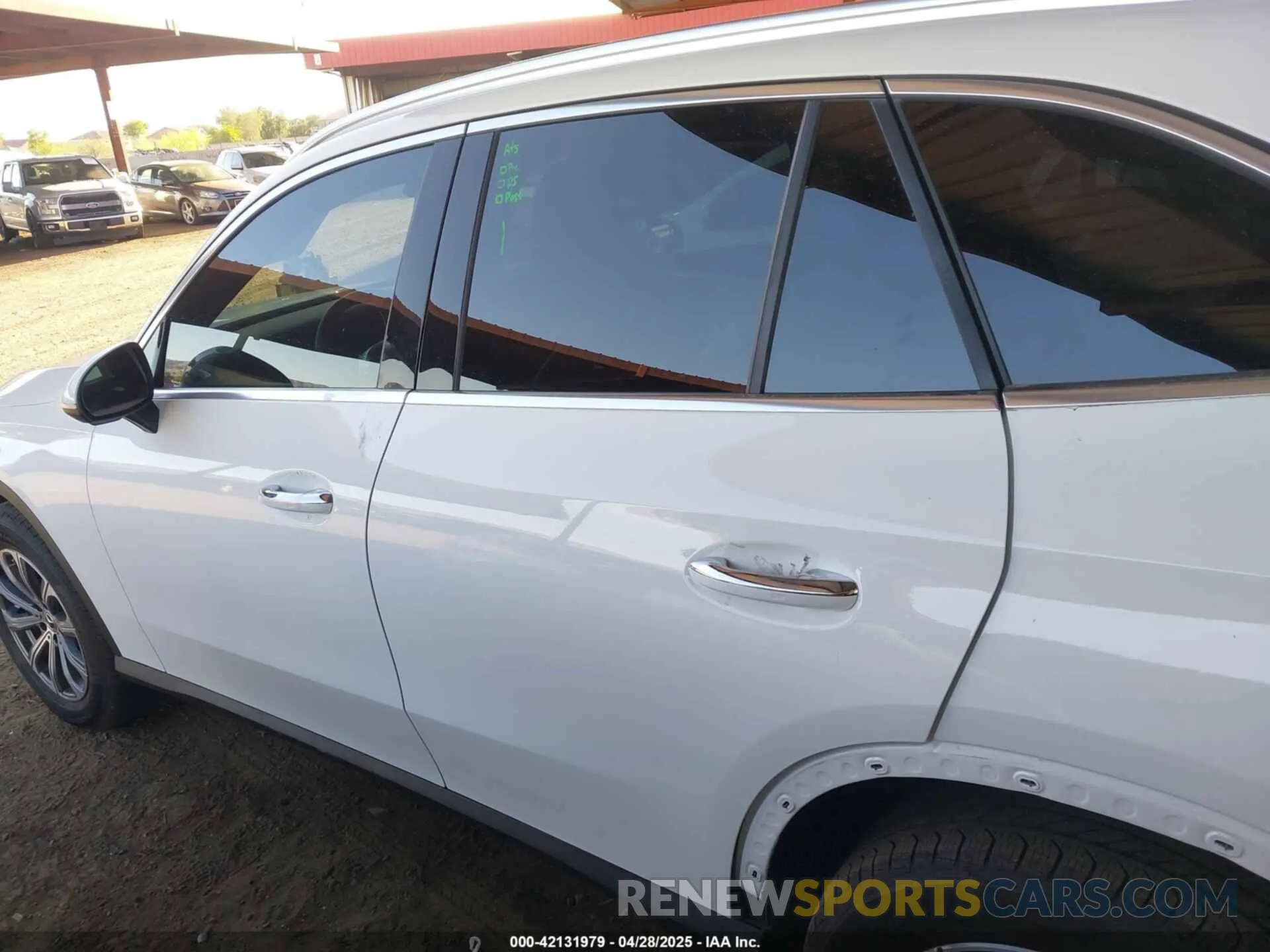 15 Photograph of a damaged car W1NKM4GB3SF274362 MERCEDES-BENZ GLC 300 2025