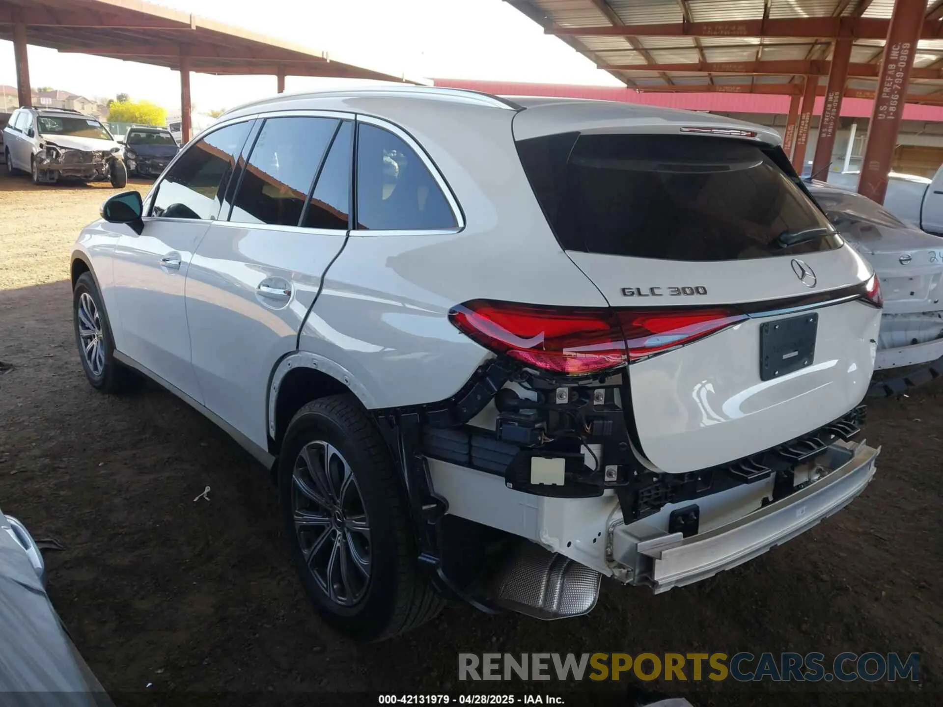 3 Photograph of a damaged car W1NKM4GB3SF274362 MERCEDES-BENZ GLC 300 2025