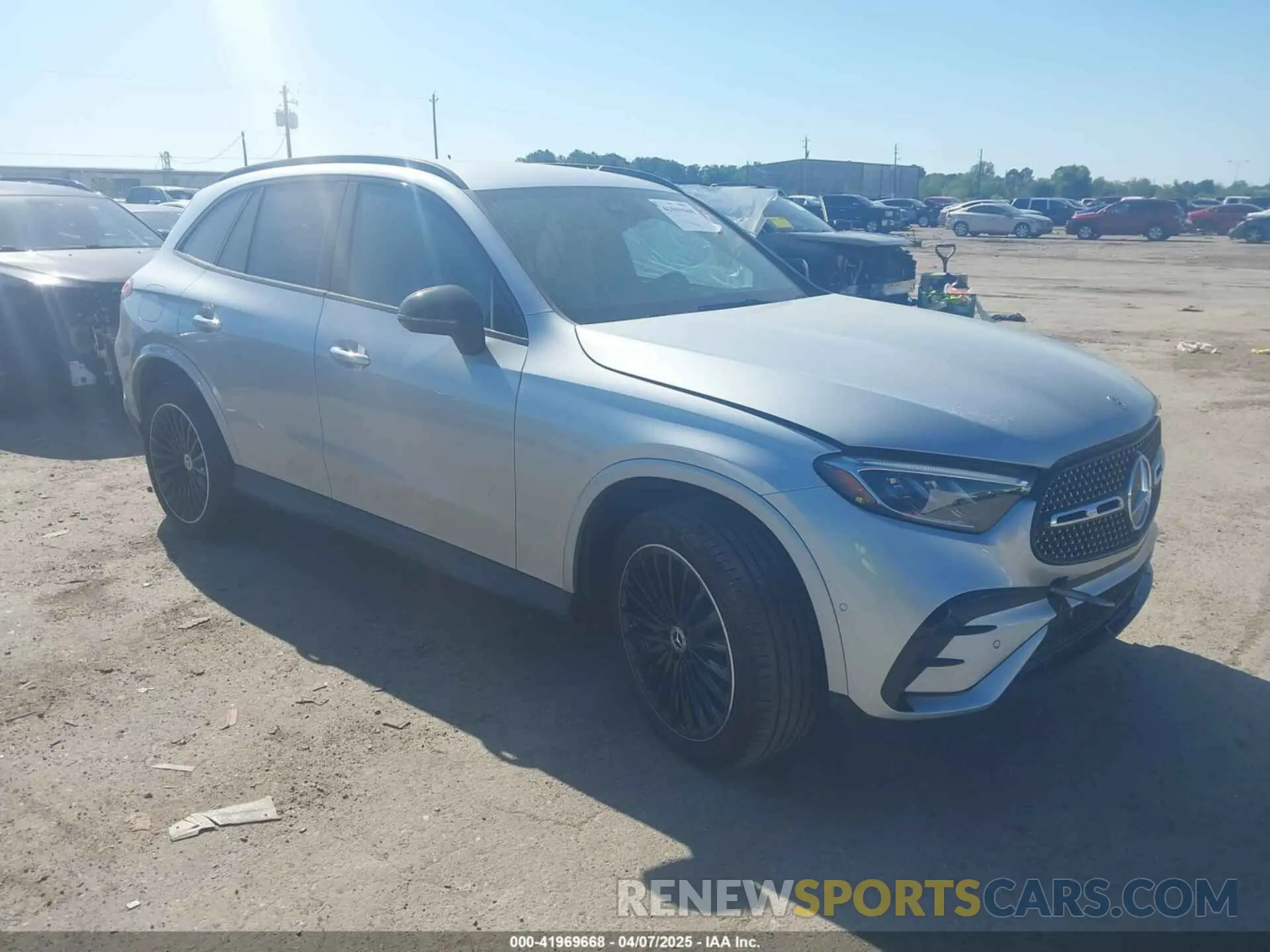 1 Photograph of a damaged car W1NKM4GB5SF280826 MERCEDES-BENZ GLC 300 2025