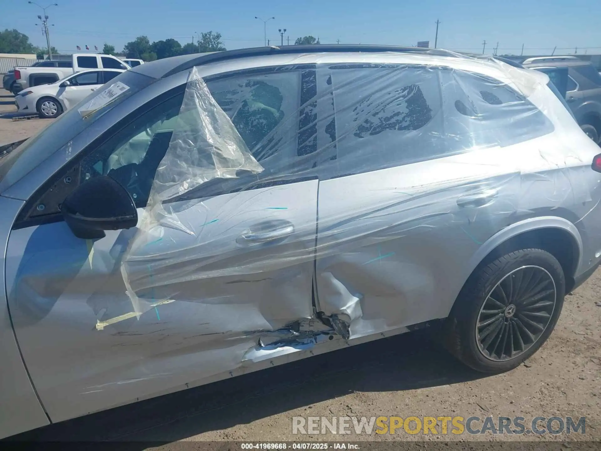 6 Photograph of a damaged car W1NKM4GB5SF280826 MERCEDES-BENZ GLC 300 2025
