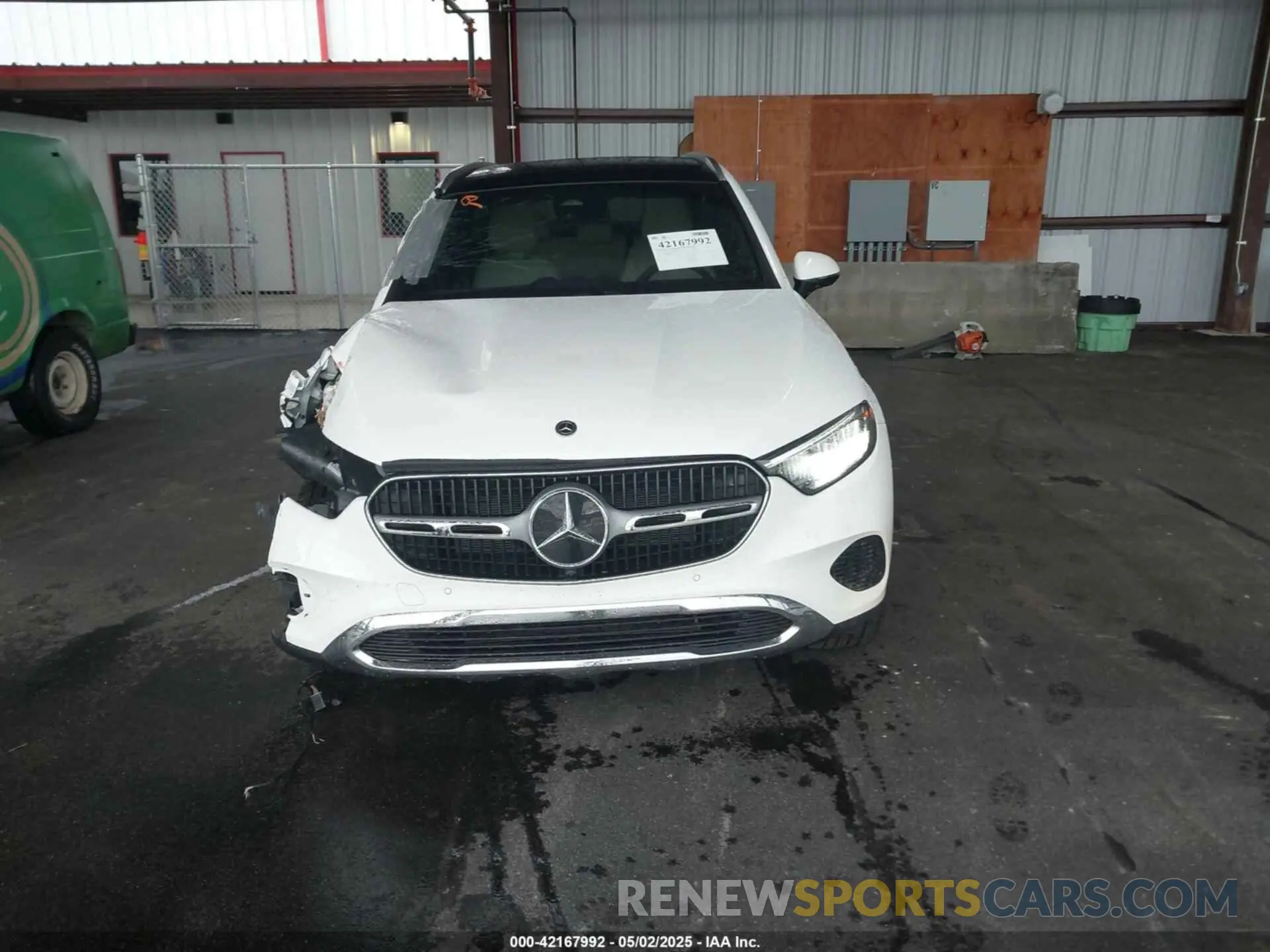 12 Photograph of a damaged car W1NKM4GB6SF337549 MERCEDES-BENZ GLC 300 2025
