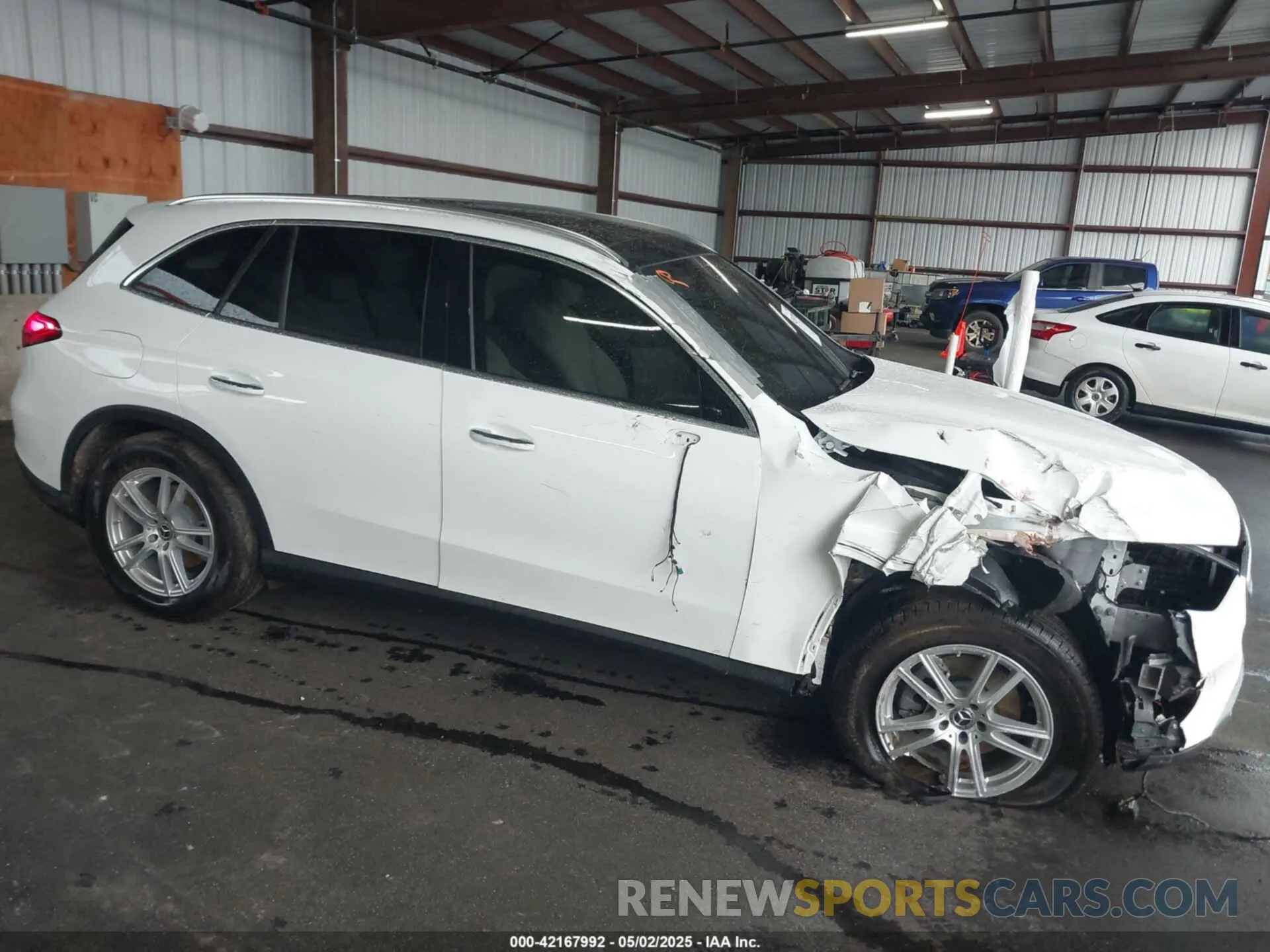 13 Photograph of a damaged car W1NKM4GB6SF337549 MERCEDES-BENZ GLC 300 2025