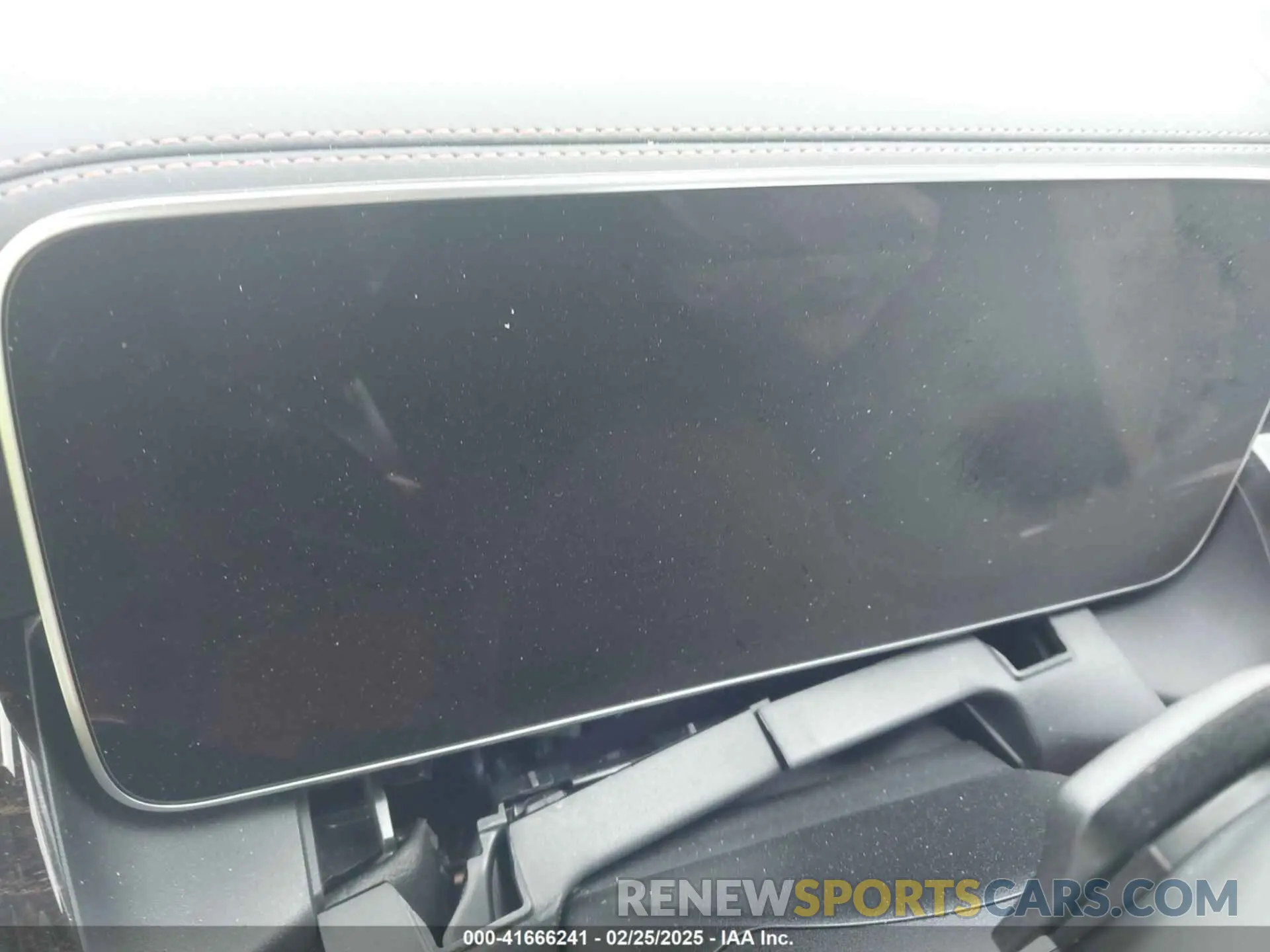 7 Photograph of a damaged car W1NKM4HB3SF237083 MERCEDES-BENZ GLC 300 2025
