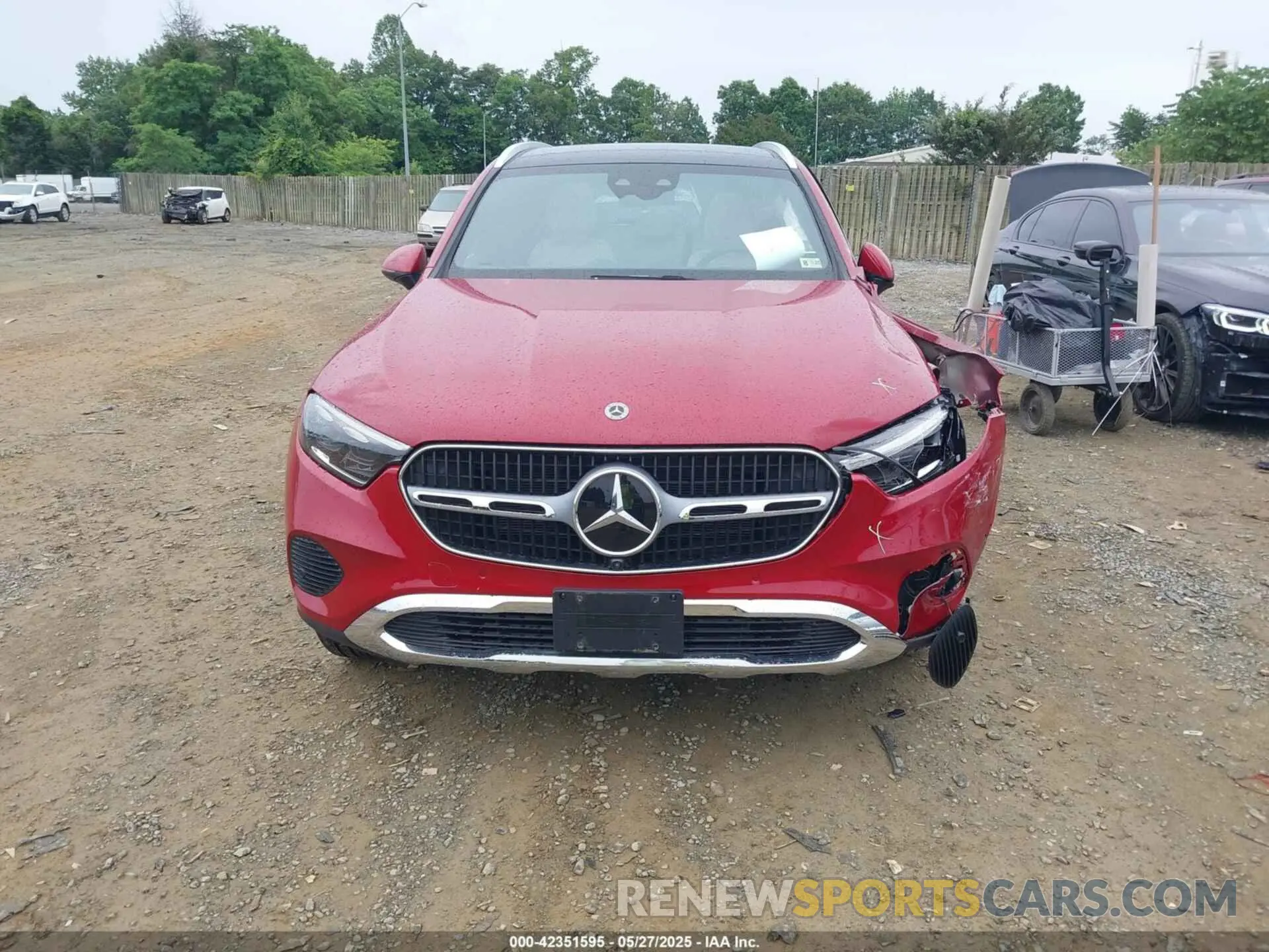 12 Photograph of a damaged car W1NKM4HB9SF239050 MERCEDES-BENZ GLC 300 2025