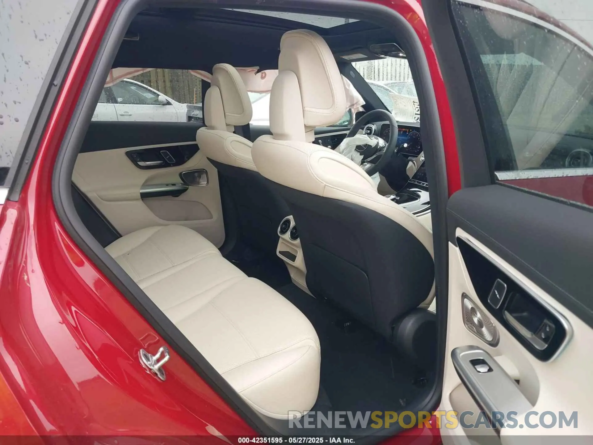 8 Photograph of a damaged car W1NKM4HB9SF239050 MERCEDES-BENZ GLC 300 2025