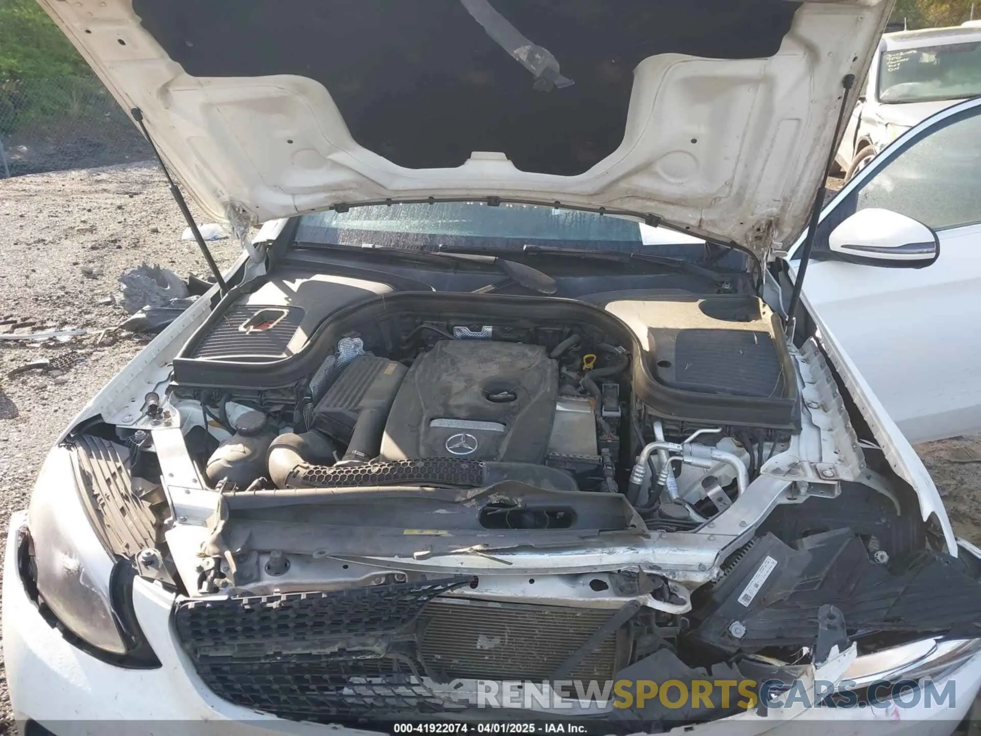 10 Photograph of a damaged car WDC0J4KB1KF638819 MERCEDES-BENZ GLC 300 COUPE 2019