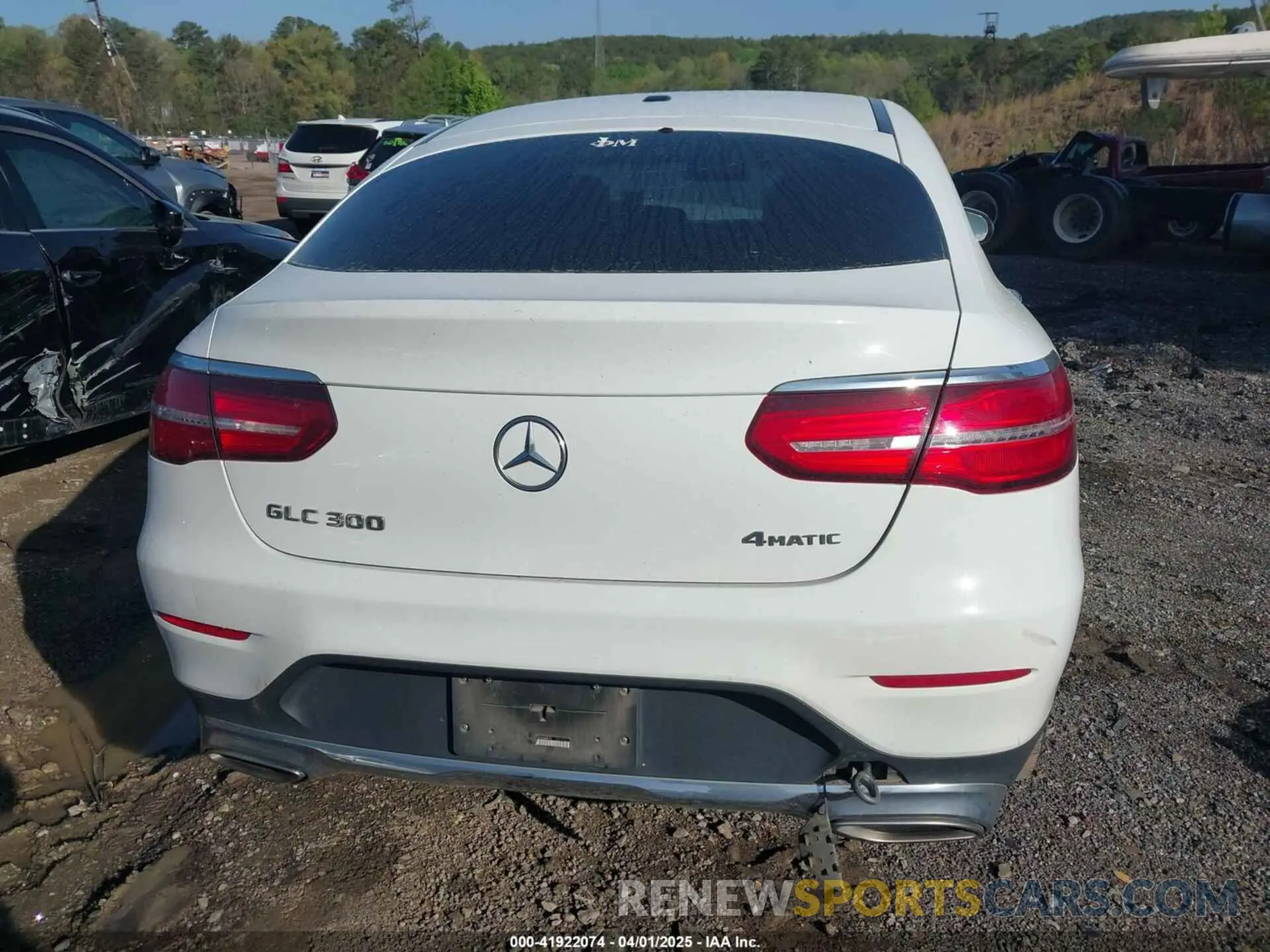 16 Photograph of a damaged car WDC0J4KB1KF638819 MERCEDES-BENZ GLC 300 COUPE 2019