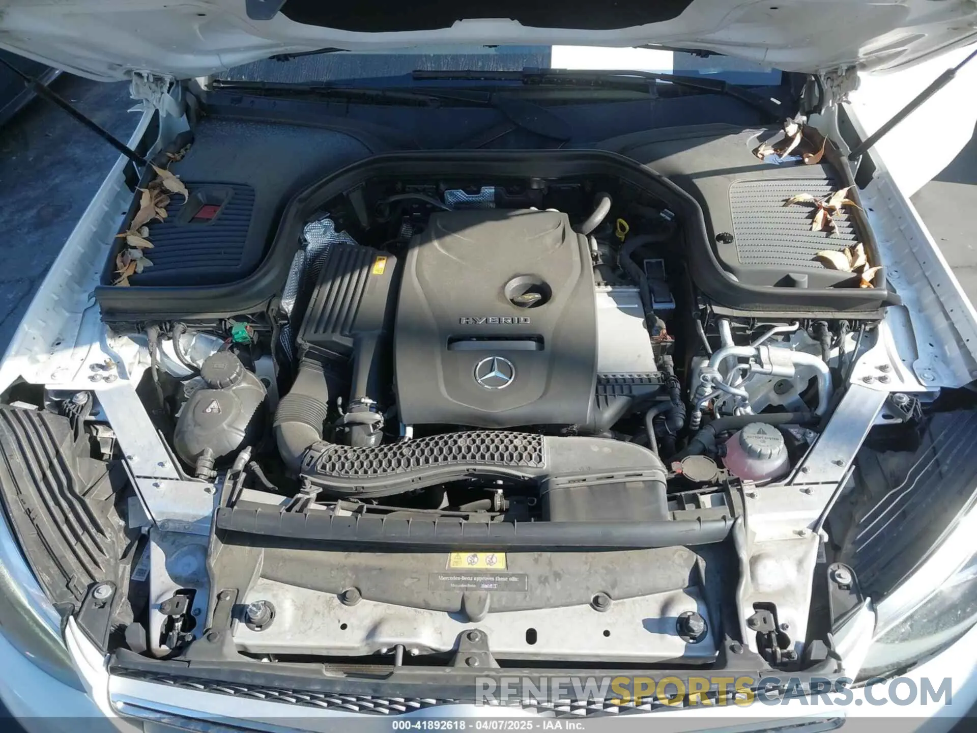 10 Photograph of a damaged car WDC0G5EB0KF585613 MERCEDES-BENZ GLC 350E 2019