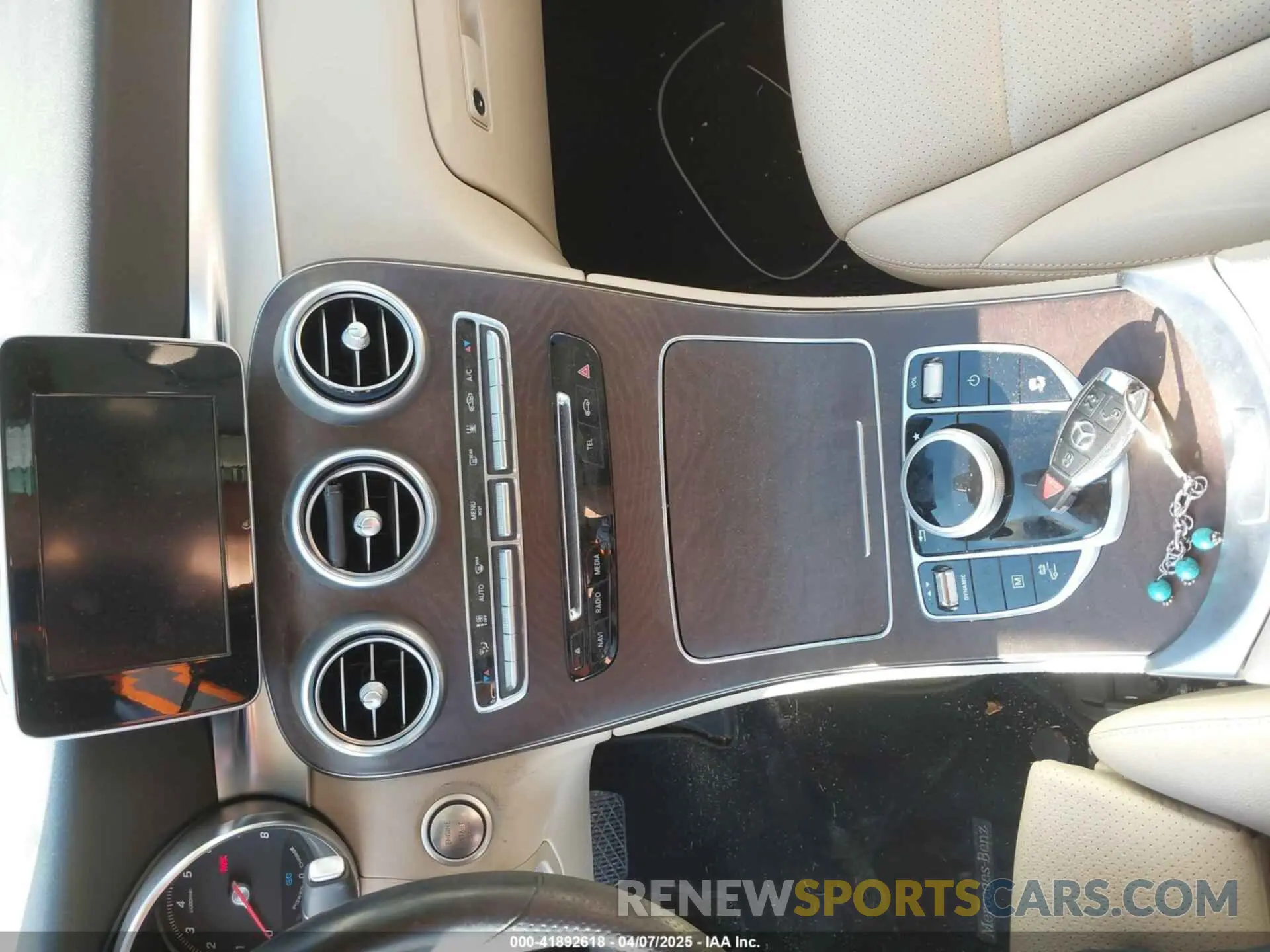 11 Photograph of a damaged car WDC0G5EB0KF585613 MERCEDES-BENZ GLC 350E 2019