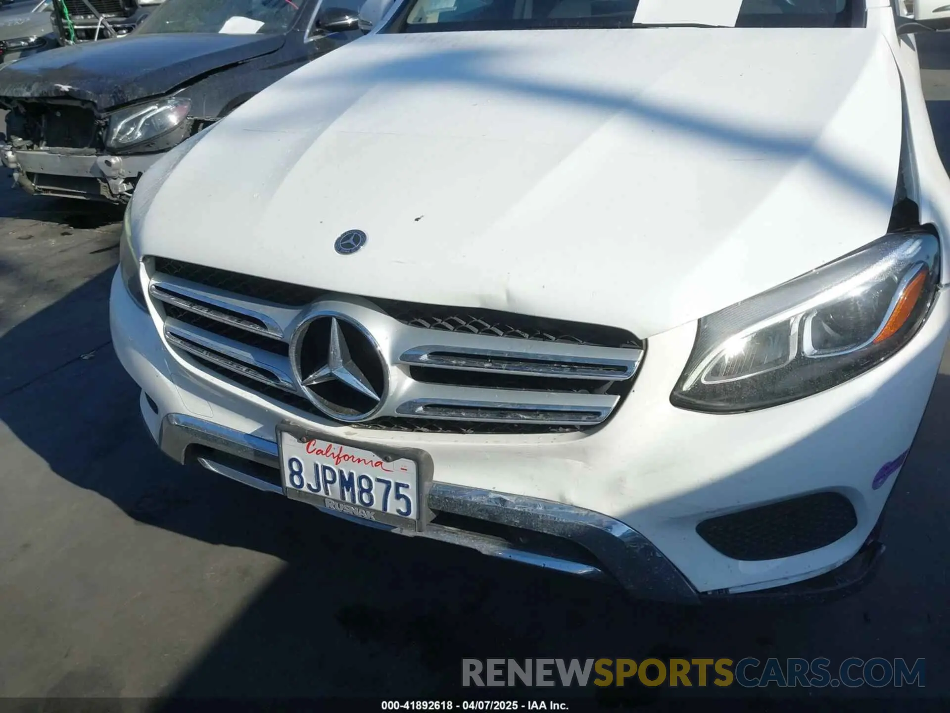 13 Photograph of a damaged car WDC0G5EB0KF585613 MERCEDES-BENZ GLC 350E 2019